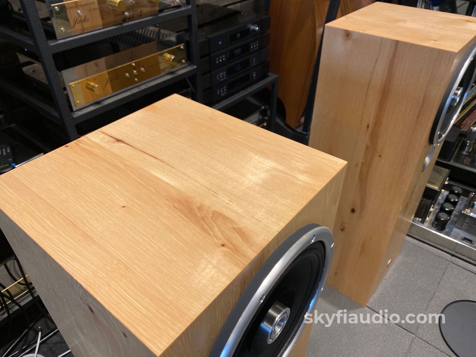 Zu Audio Omen Dirty Weekend Speakers In Rustic Hickory