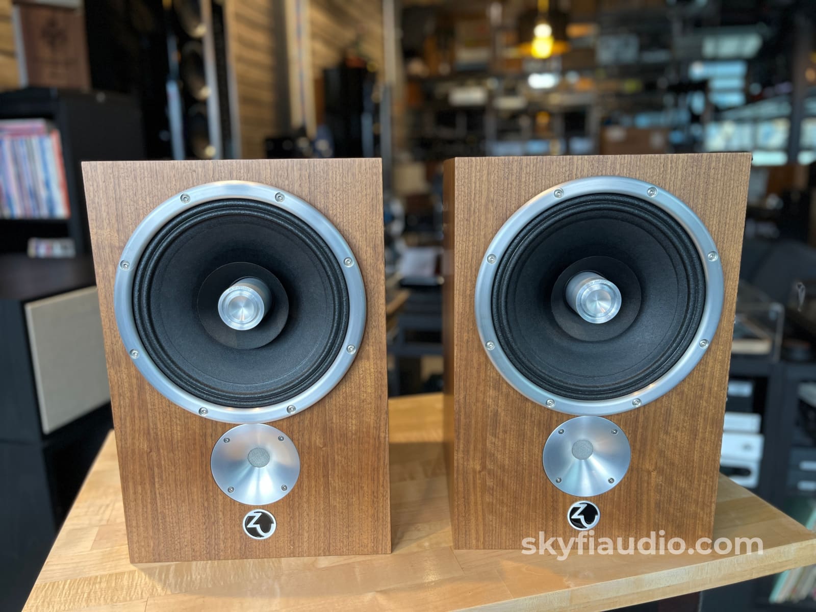 Zu Audio Omen [Rev-B] Bookshelf Speaker Pair