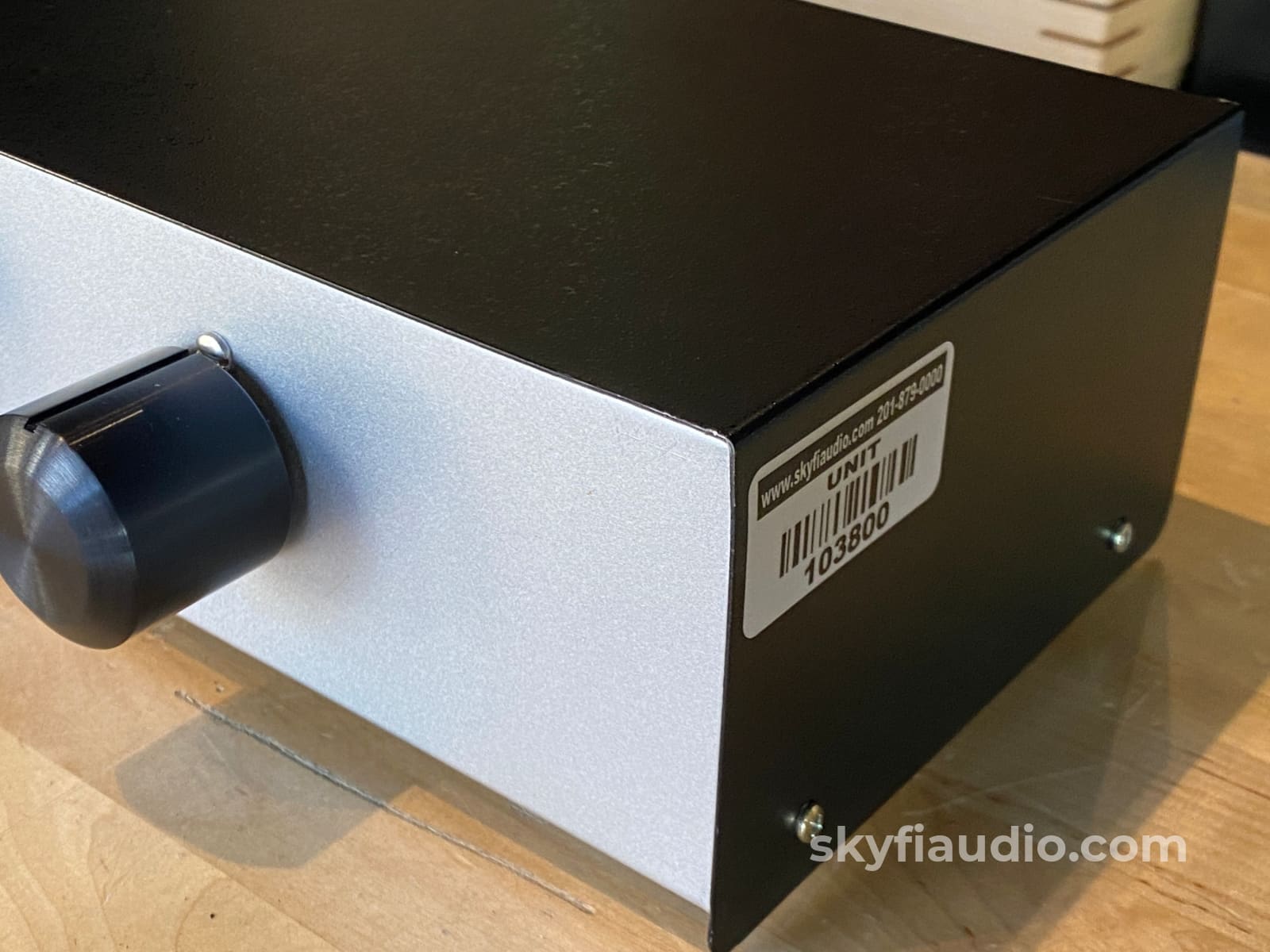 6 Input 1 Output Balanced Xlr Expander Switch - Custom Made Accessory