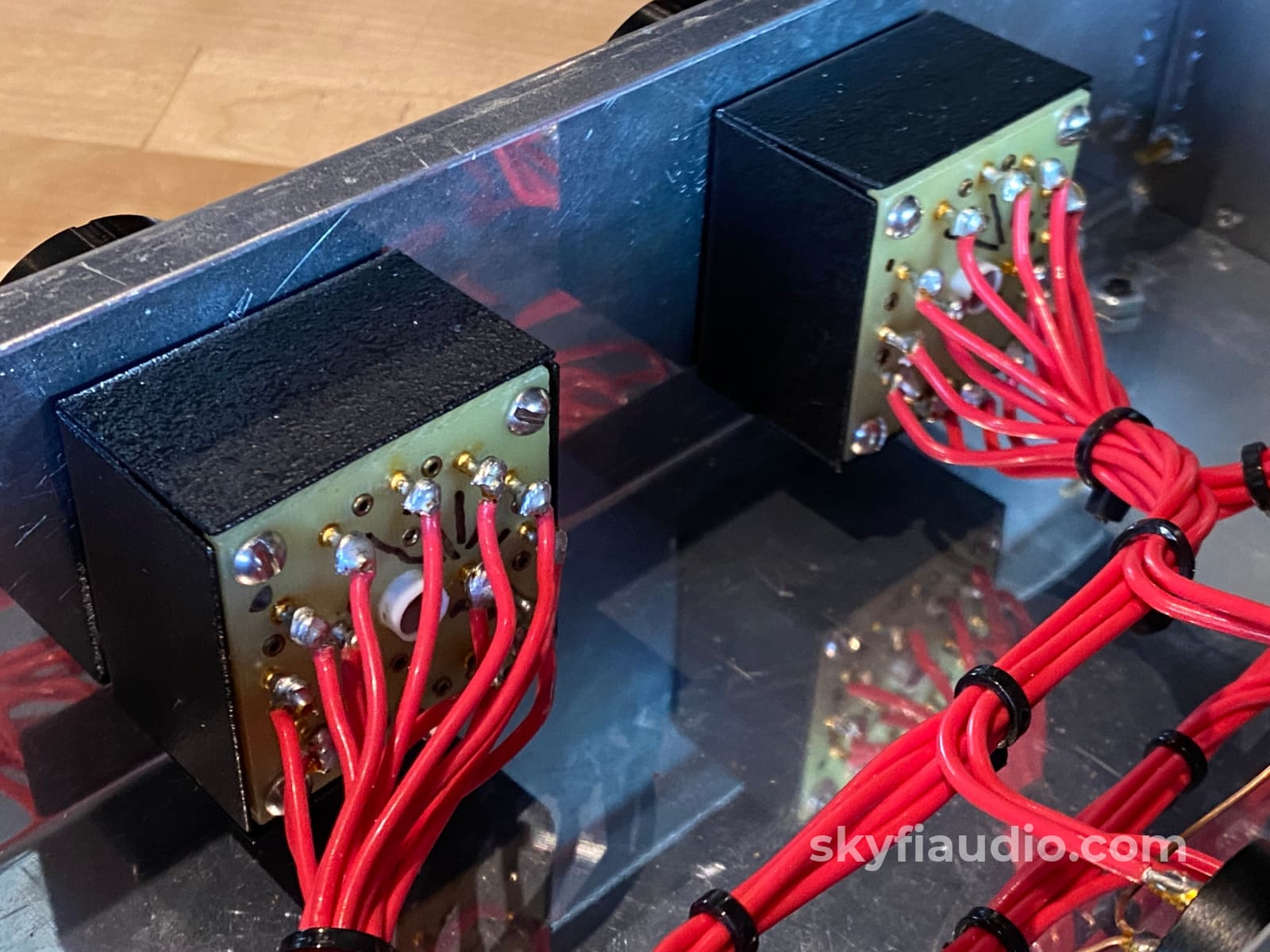 6 Input 1 Output Balanced Xlr Expander Switch - Custom Made Accessory