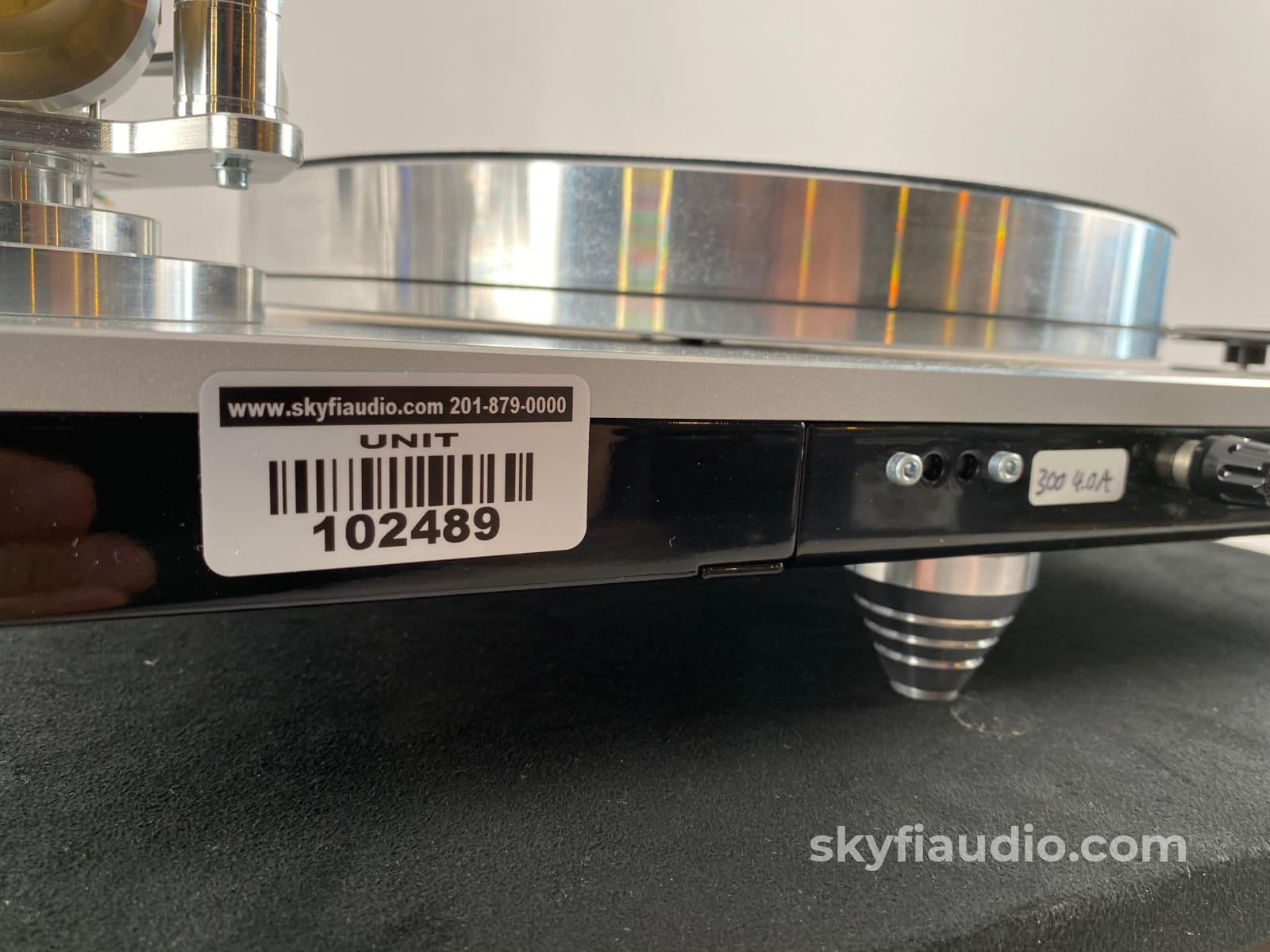 Acoustic Signature Wow Xl Turntable With New Sumiko Cartridge