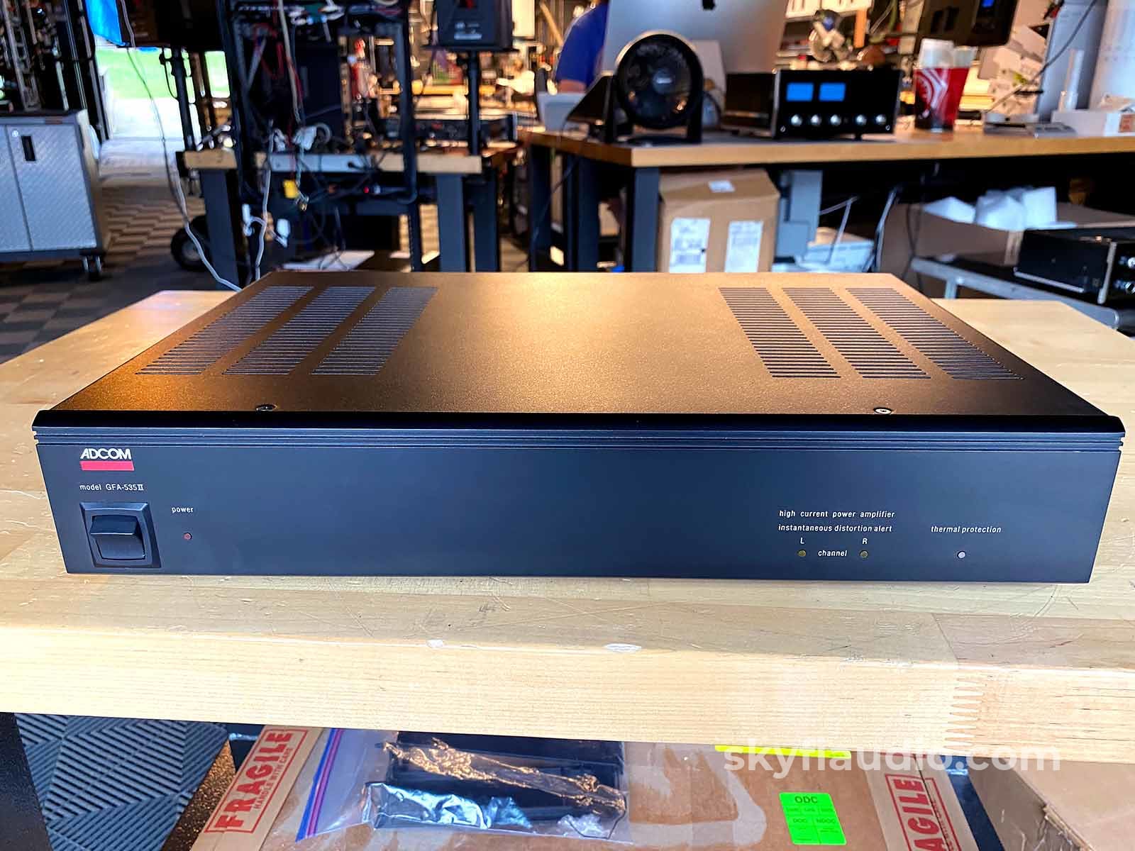 Adcom Gfa-535Ii Solid State Amplifier 60W X 2