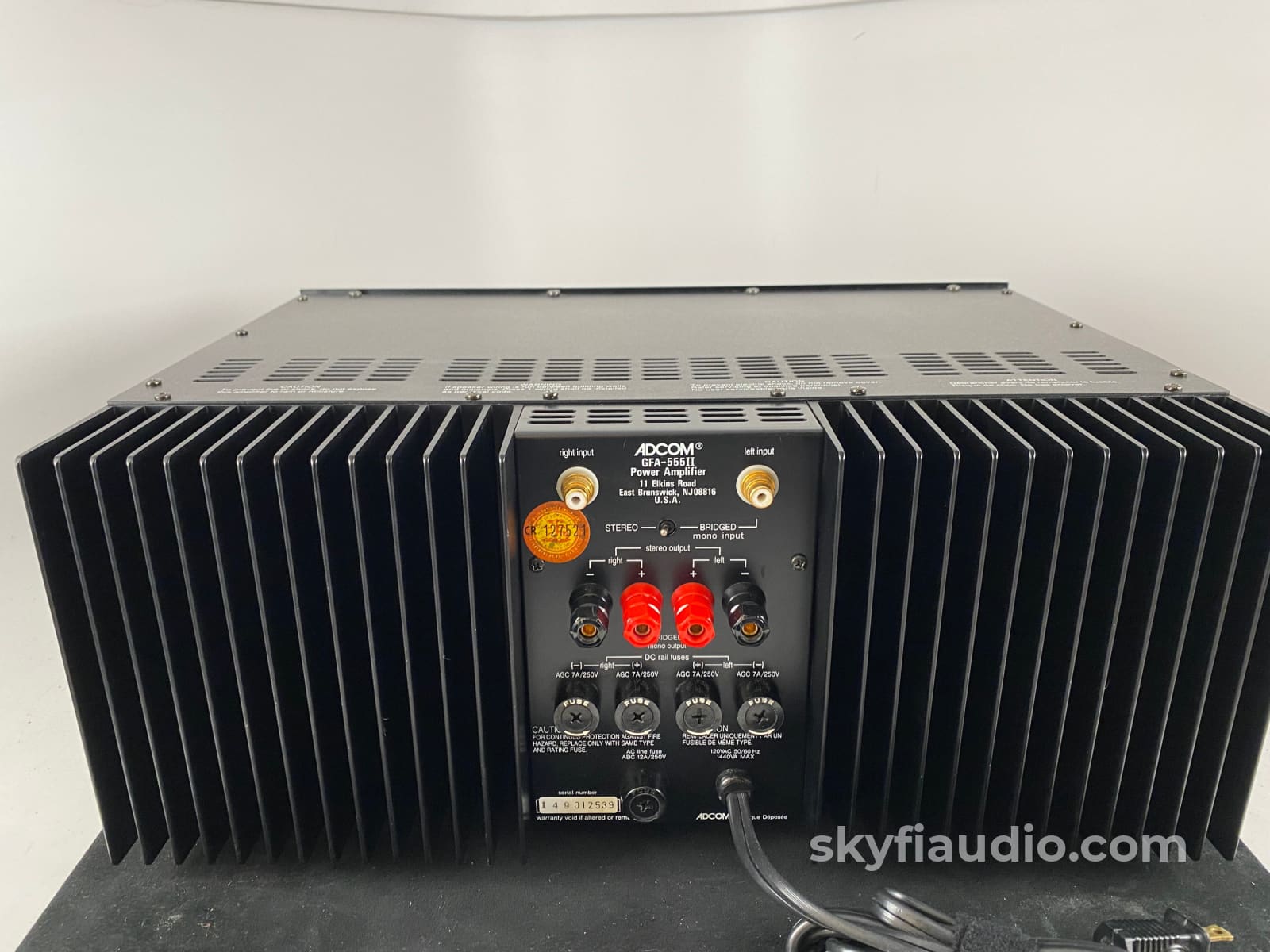 Adcom Gfa-555 Mkii Solid State Vintage Amplifier