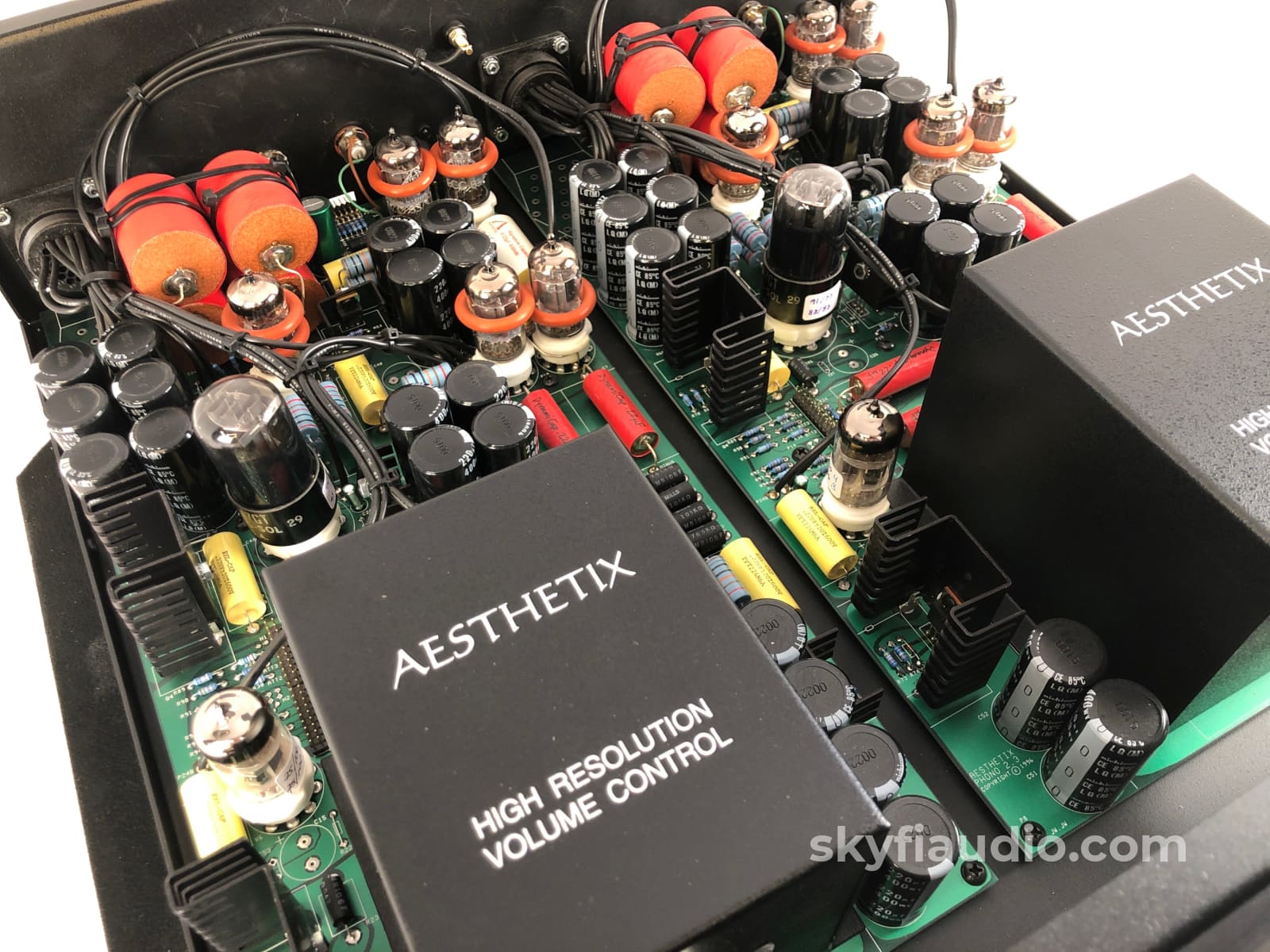 Aesthetix Io Signature All-Tube Phono Stage With Dual Power Supplies Preamplifier