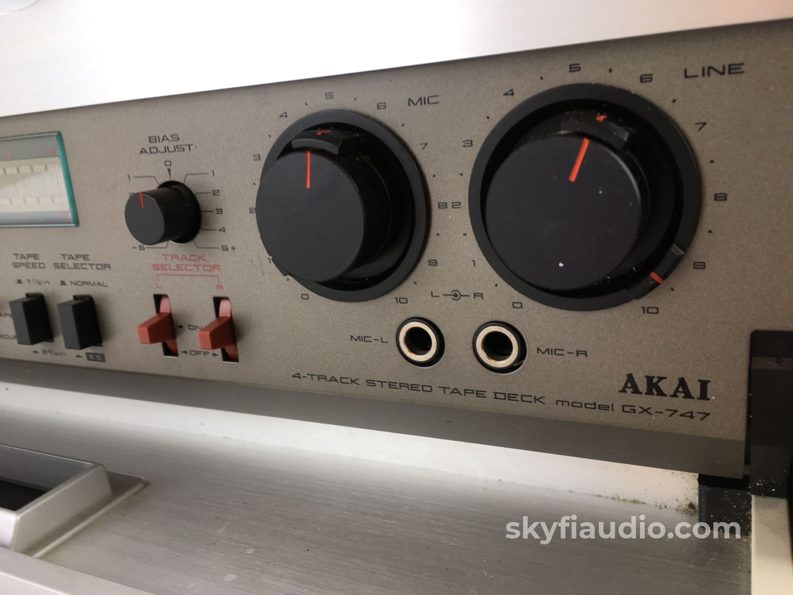 Akai Gx-747 Professional Stereo Reel To Tape Recorder Deck