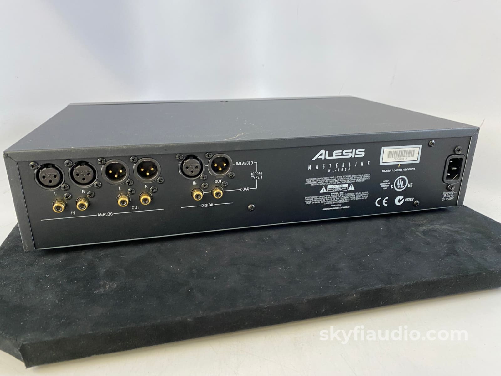 Alesis Masterlink Ml-9600 High Resolution Two-Track Hard Disk Recorder Cd + Digital