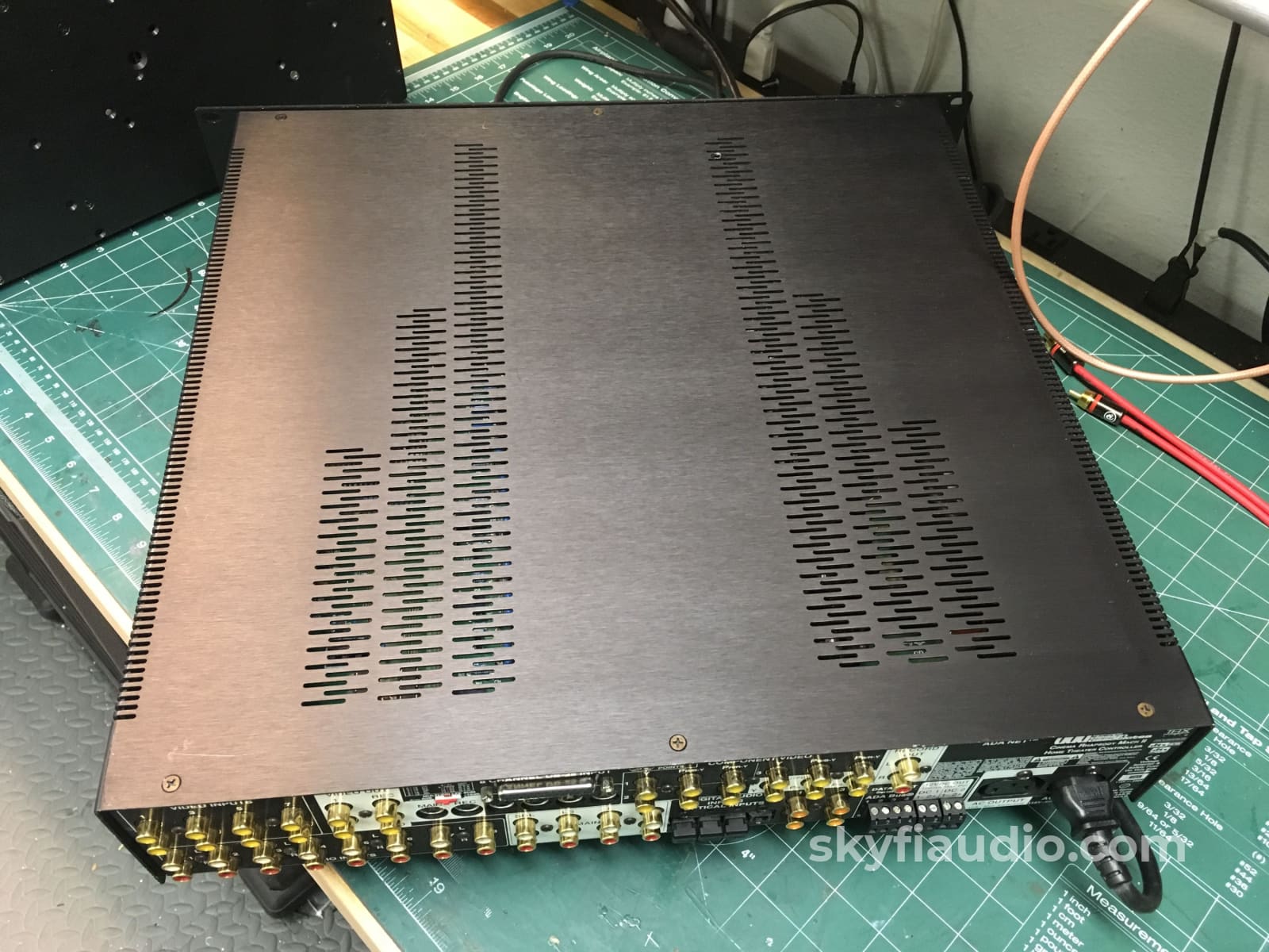 Audio Design Associates Cinema Rhapsody Mach Ii Surround Processor 7.1 Preamplifier