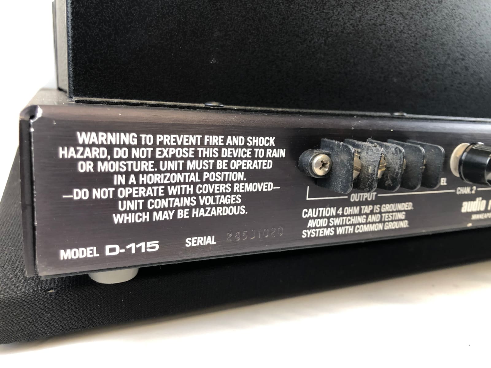 Audio Research D-115 Classic Tube Power Amp - Silver Faceplate Amplifier