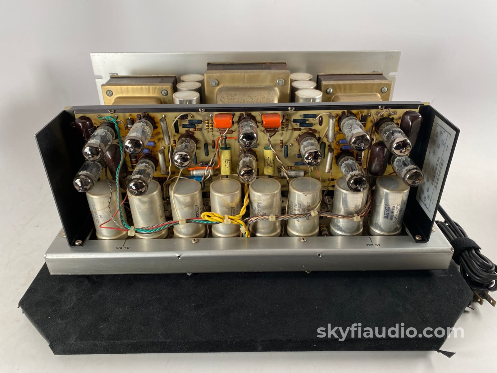 Audio Research D-76A Vintage All-Tube Amplifier Survivor Condition