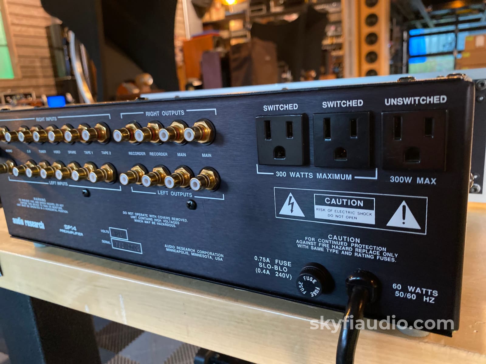 Audio Research Sp14 Hybrid Vintage Preamplifier With Phono