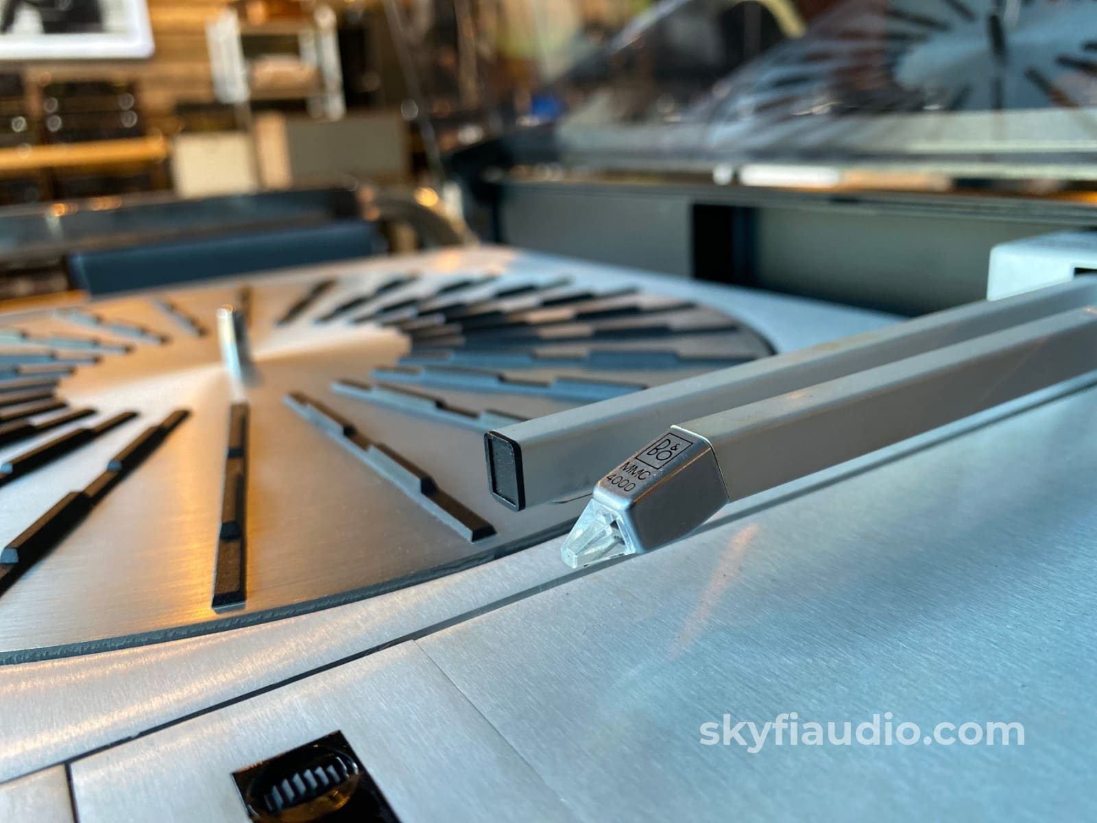 Bang & Olufsen Beogram 4002 Tangential Automatic Turntable