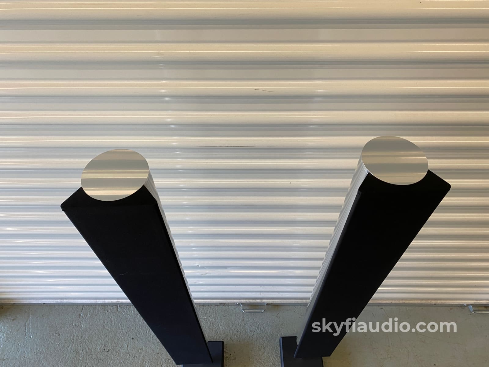 Bang & Olufsen Beolab 8000 Active (Powered) Speakers