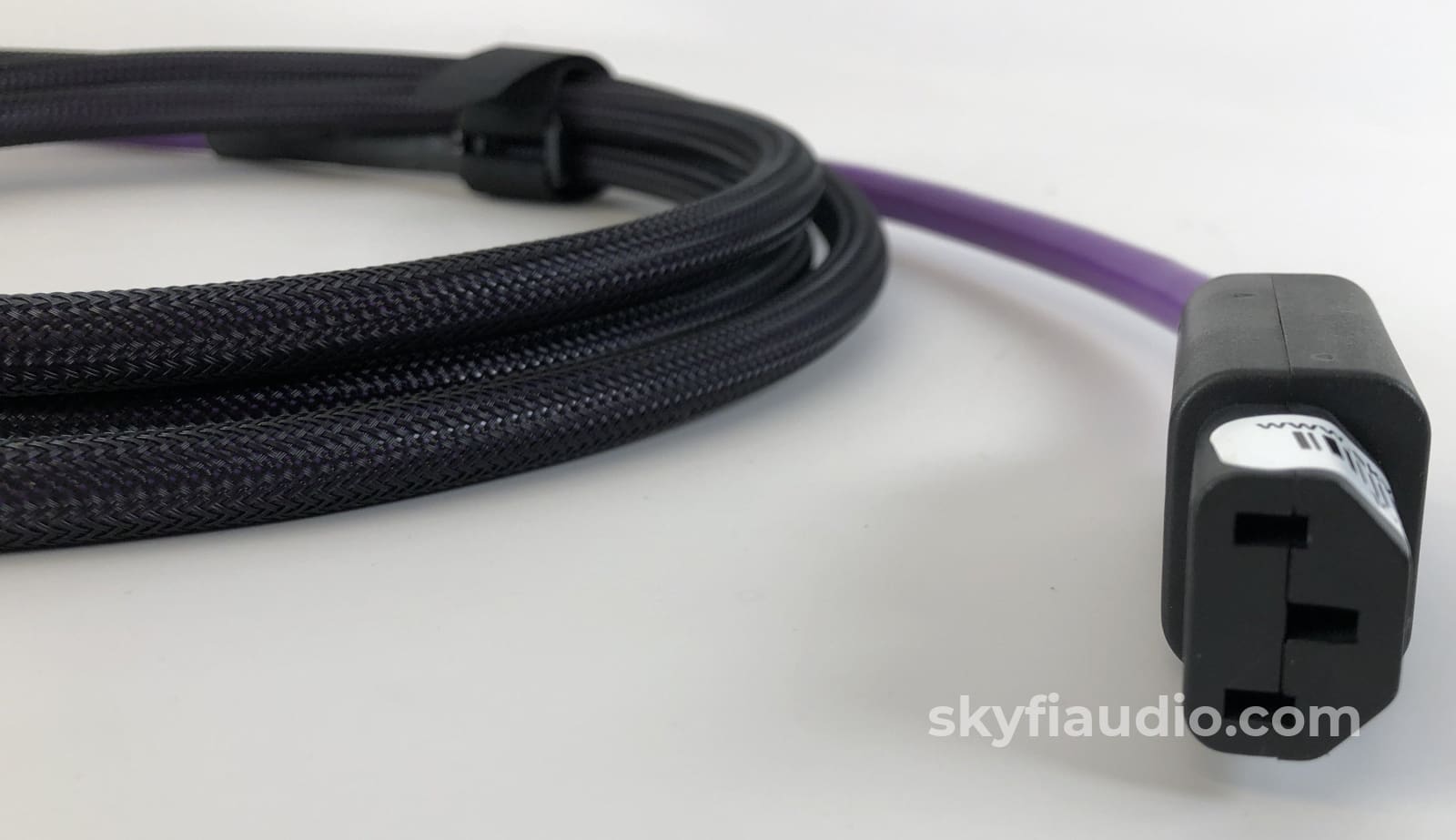 Basis Audio - Power Cable 3M (6 Of 6) Cables