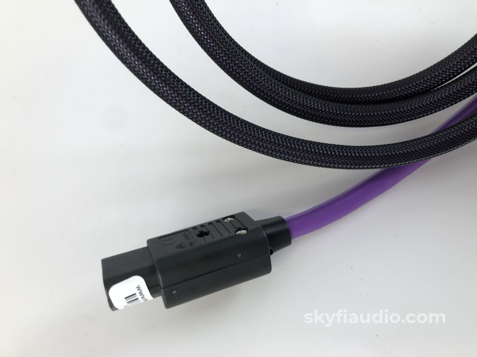 Basis Audio - Power Cable 3M (6 Of 6) Cables