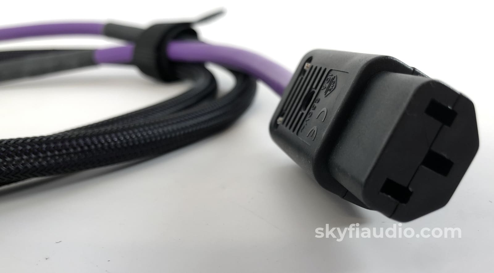 Basis Audio - Power Cable With Furutech 15A Connectors 2M (1 Of 3) Cables