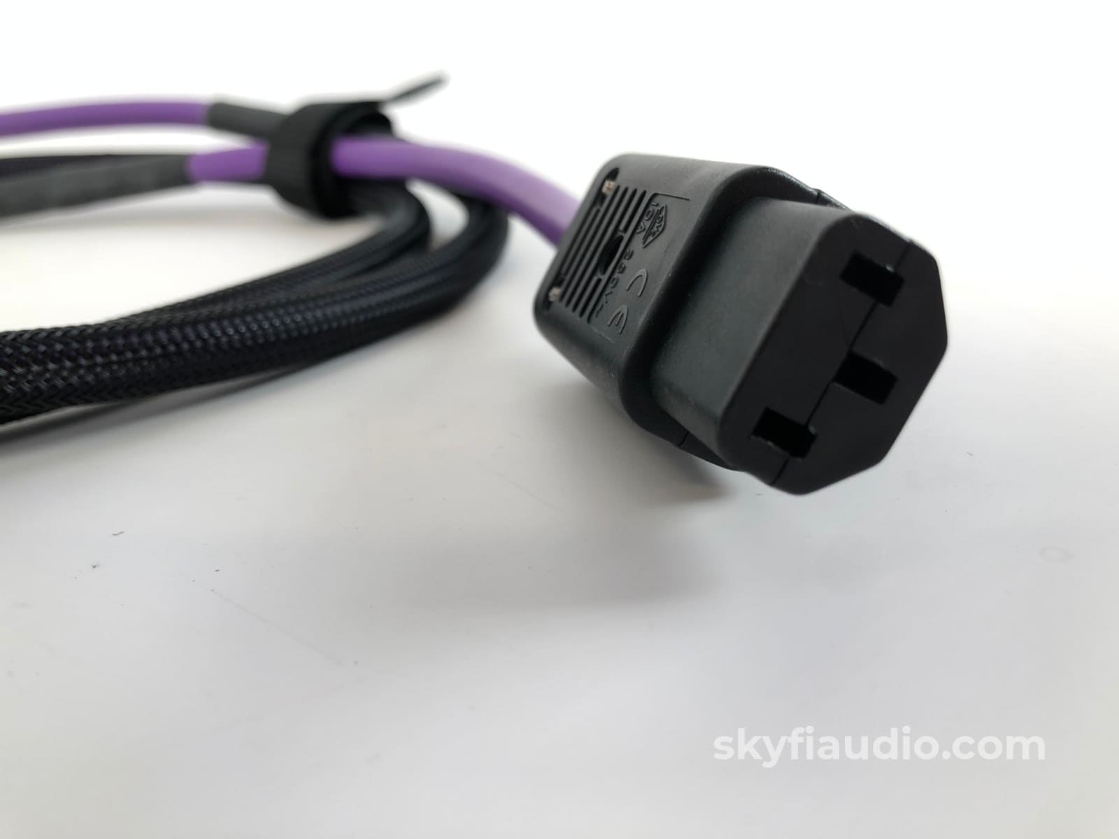 Basis Audio - Power Cable With Furutech 15A Connectors 2M (2 Of 3) Cables