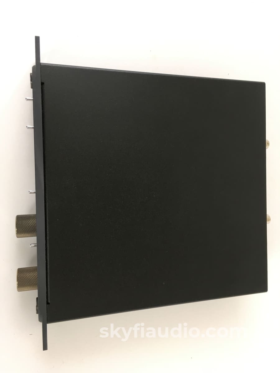 Benchmark Adc1-Usb Analogue To Digital Converter Amplifier