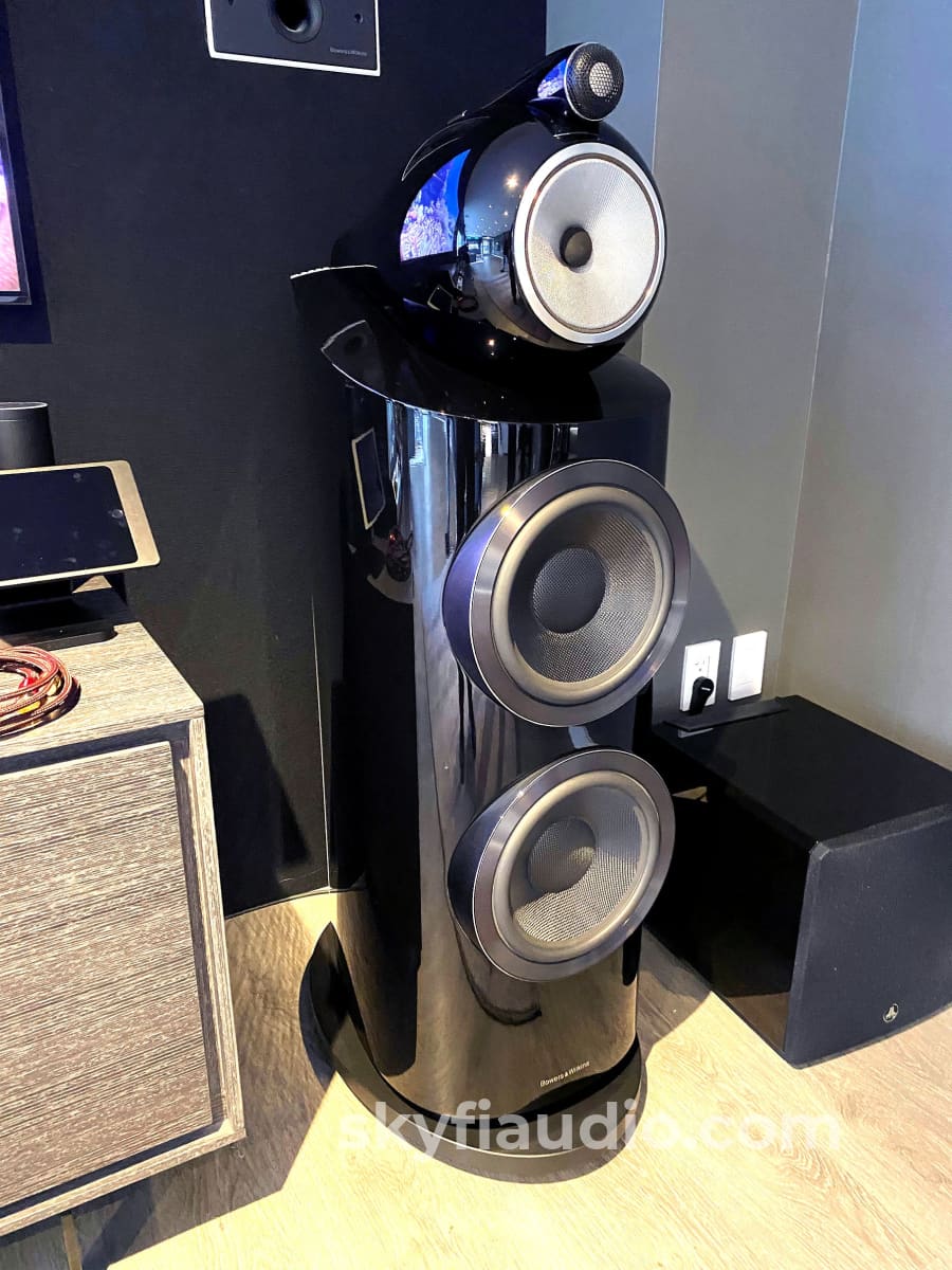 Bowers & Wilkins 800 D3 Speakers Demo Like New Complete
