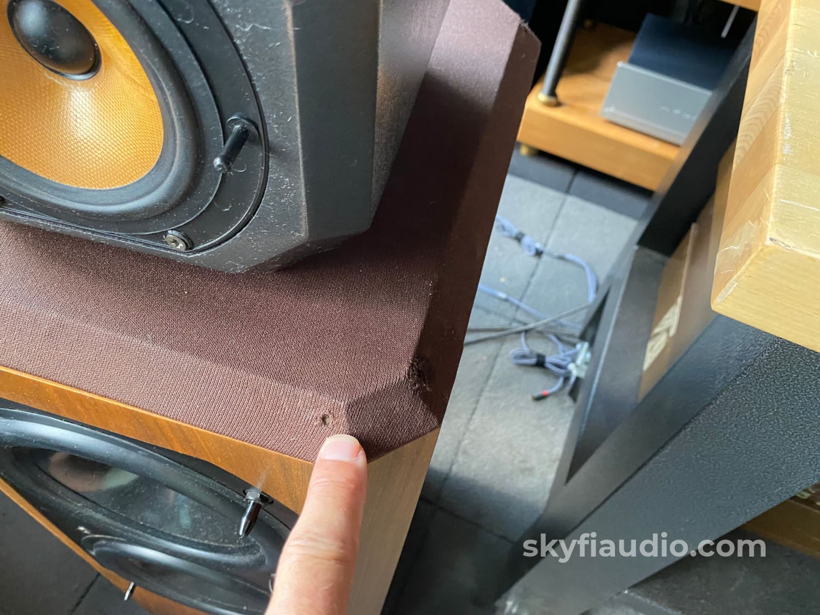 Bowers & Wilkins 802 Series 80 Vintage Speakers - Skyfi Best Seller