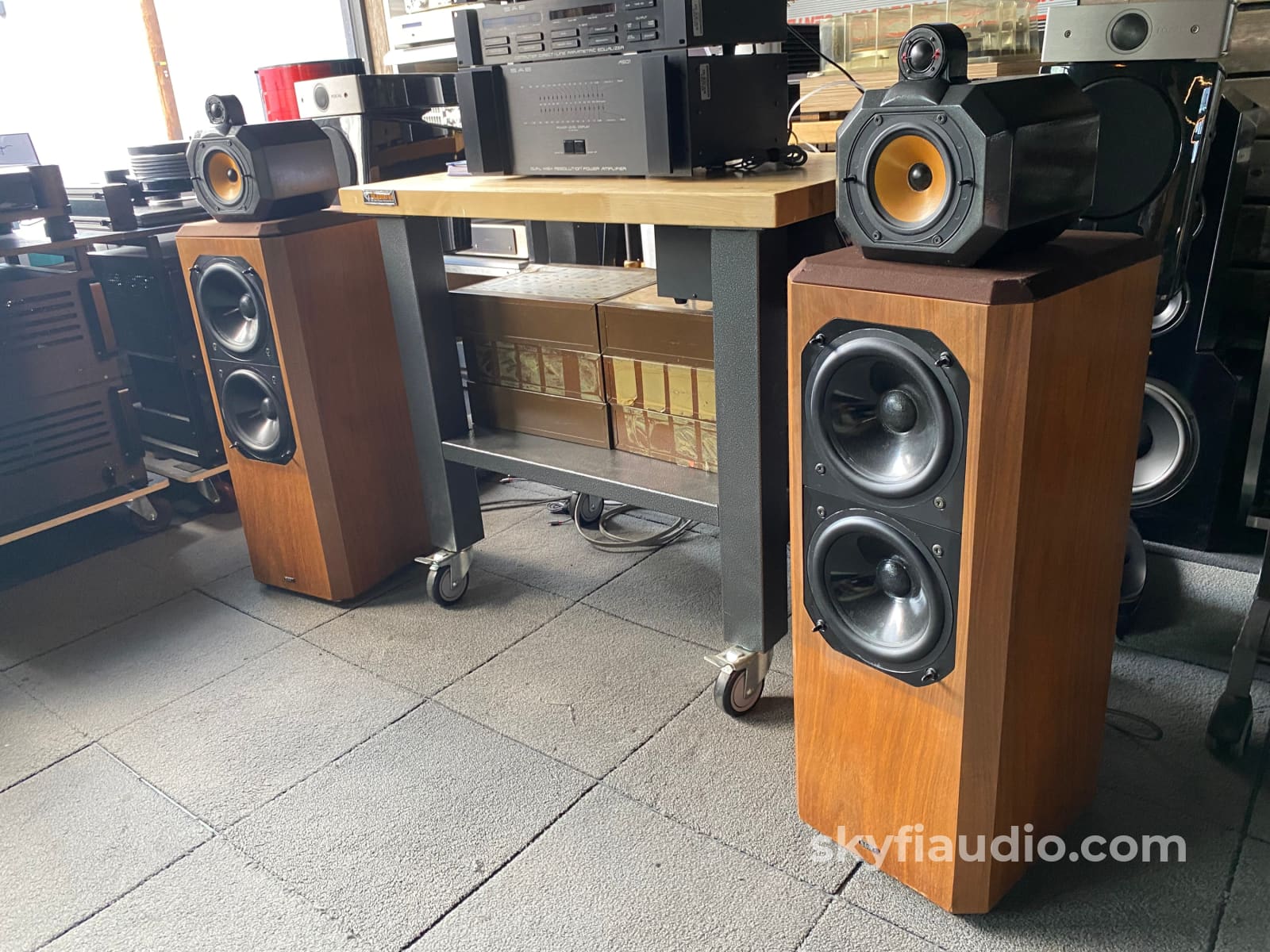 Bowers & Wilkins 802 Series 80 Vintage Speakers - Skyfi Best Seller