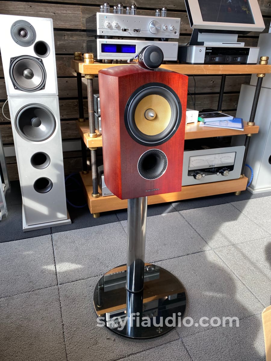 Bowers & Wilkins 805 Diamond Speakers In A Gorgeous Rosenut Finish Complete Set