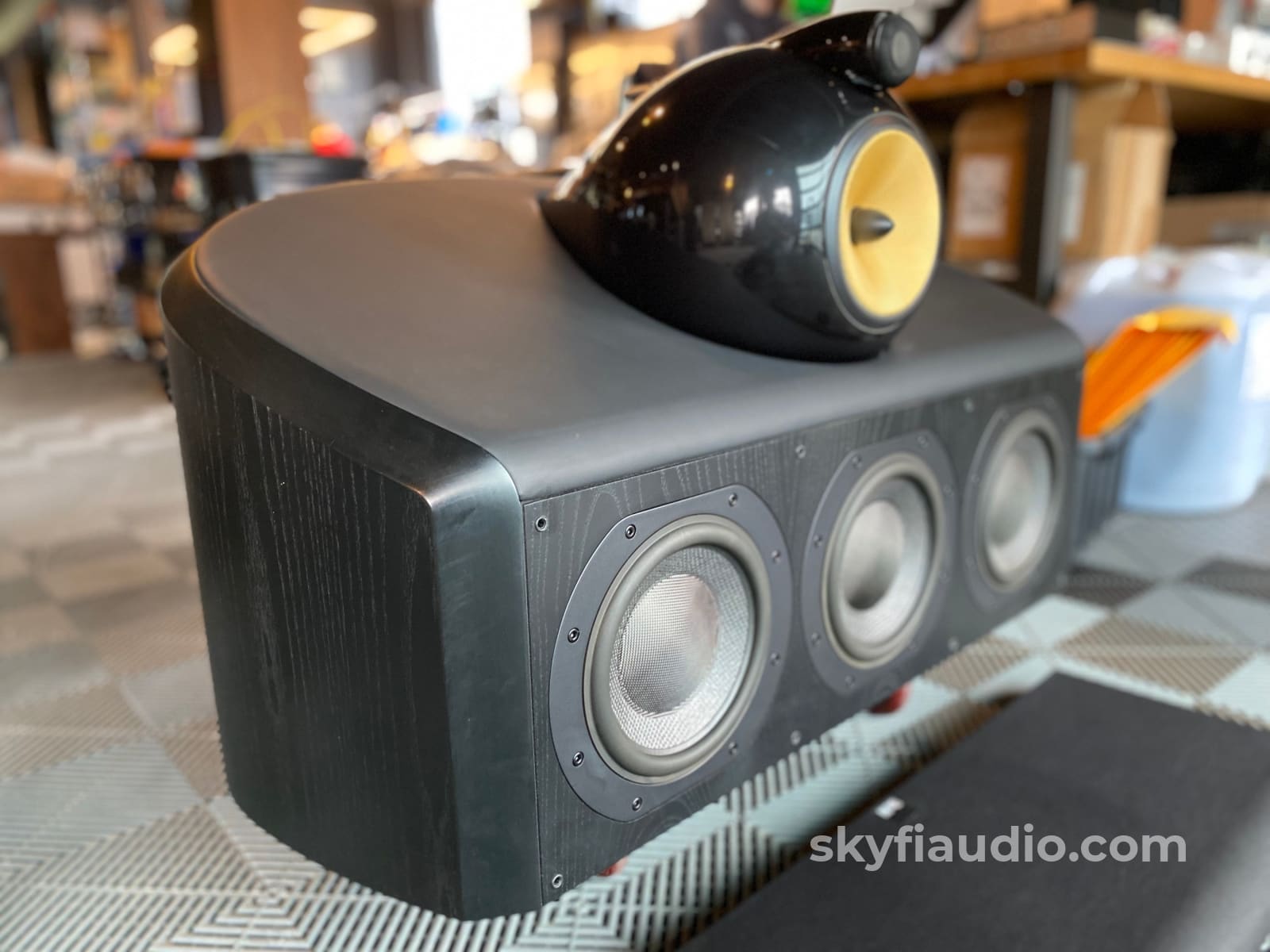 Bowers & Wilkins Htm1D Amazing And Massive Center Channel Speaker! 500W Speakers