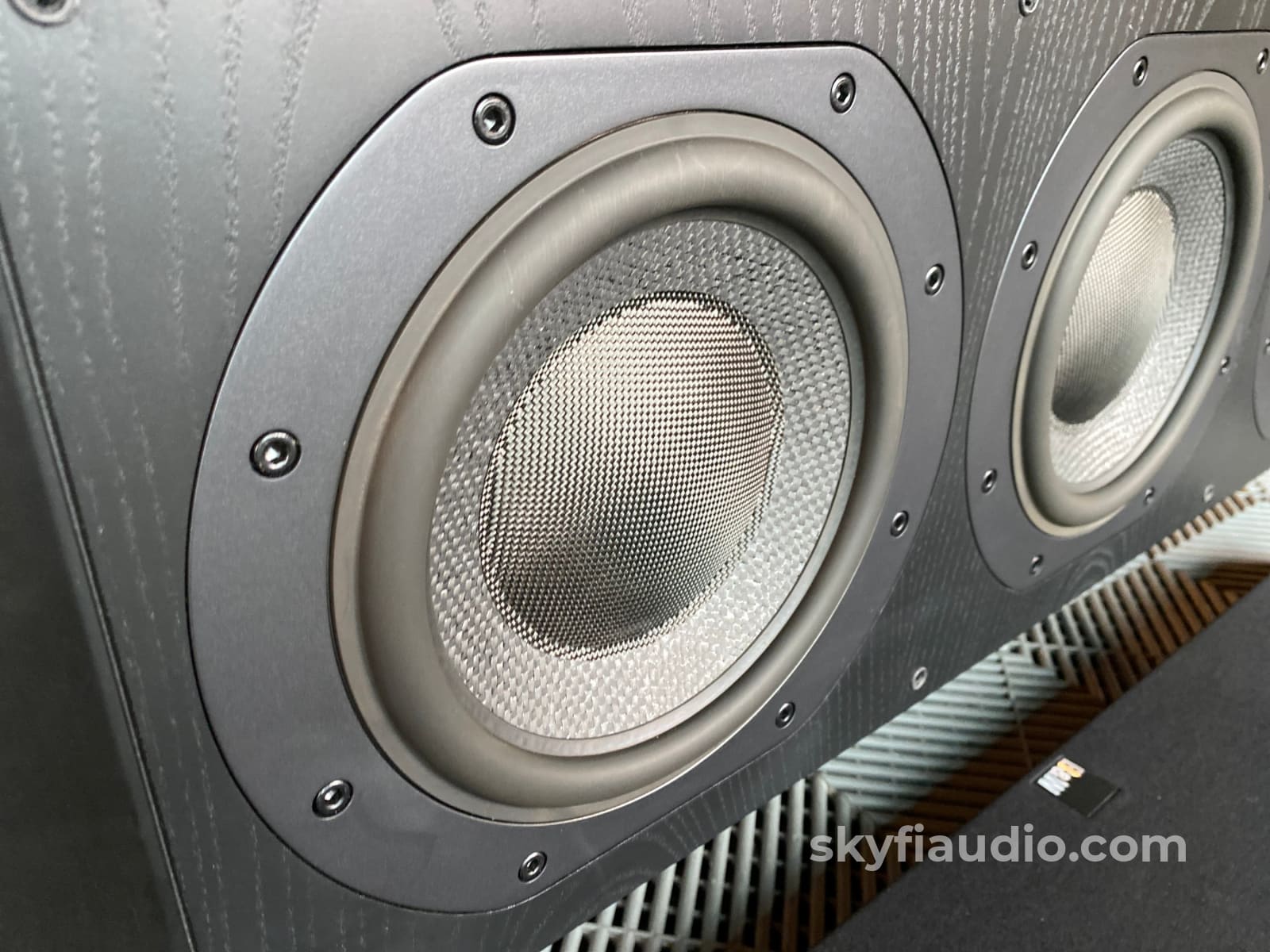 Bowers & Wilkins Htm1D Amazing And Massive Center Channel Speaker! 500W Speakers