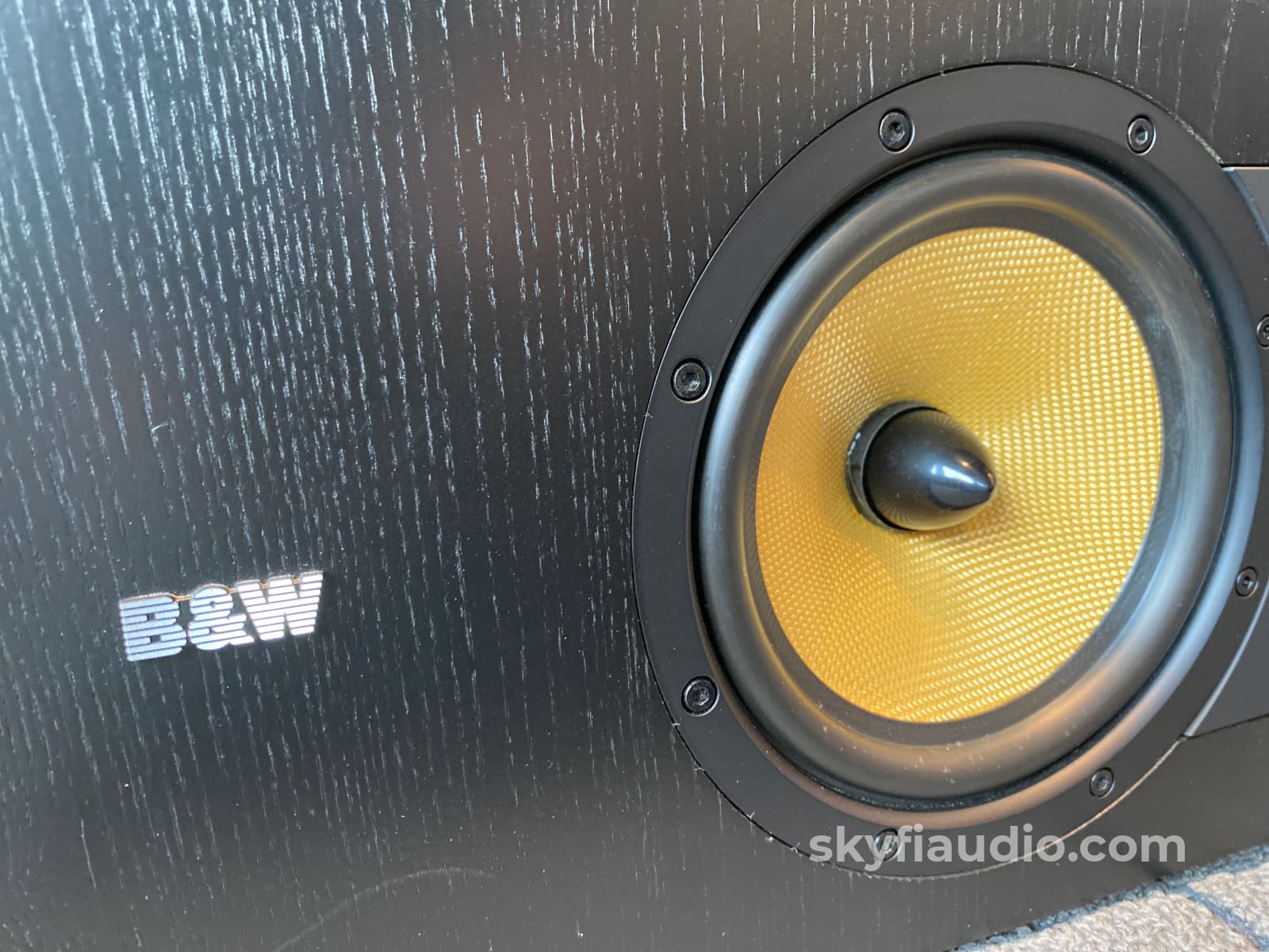 Bowers & Wilkins Nautilus Htm2 Center Channel Speaker Speakers