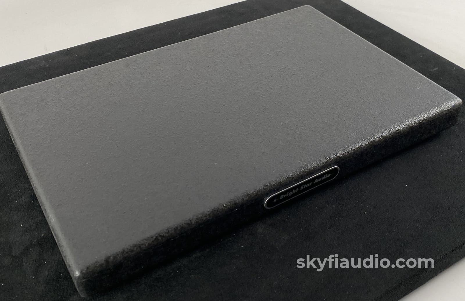 Bright Star Audio Isolation Base - Size Small Accessory