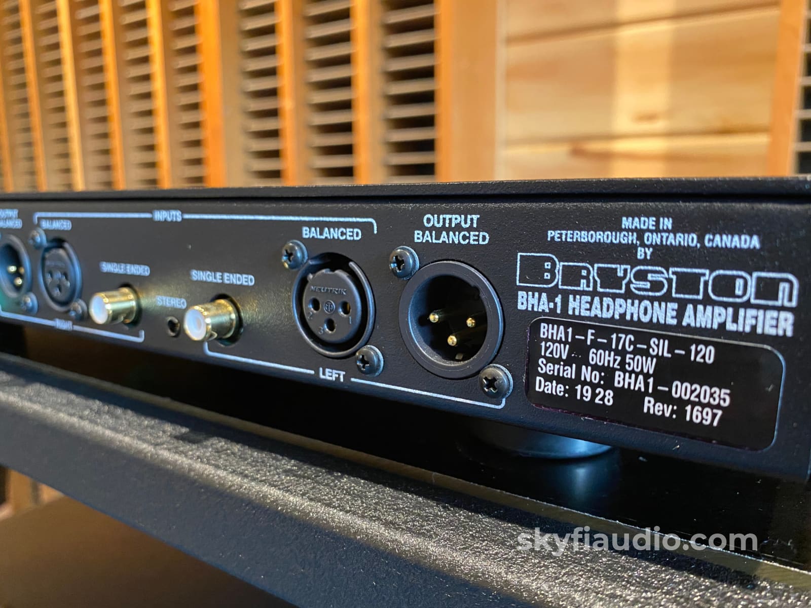 Bryston Bha-1 Balanced Headphone Amplifier