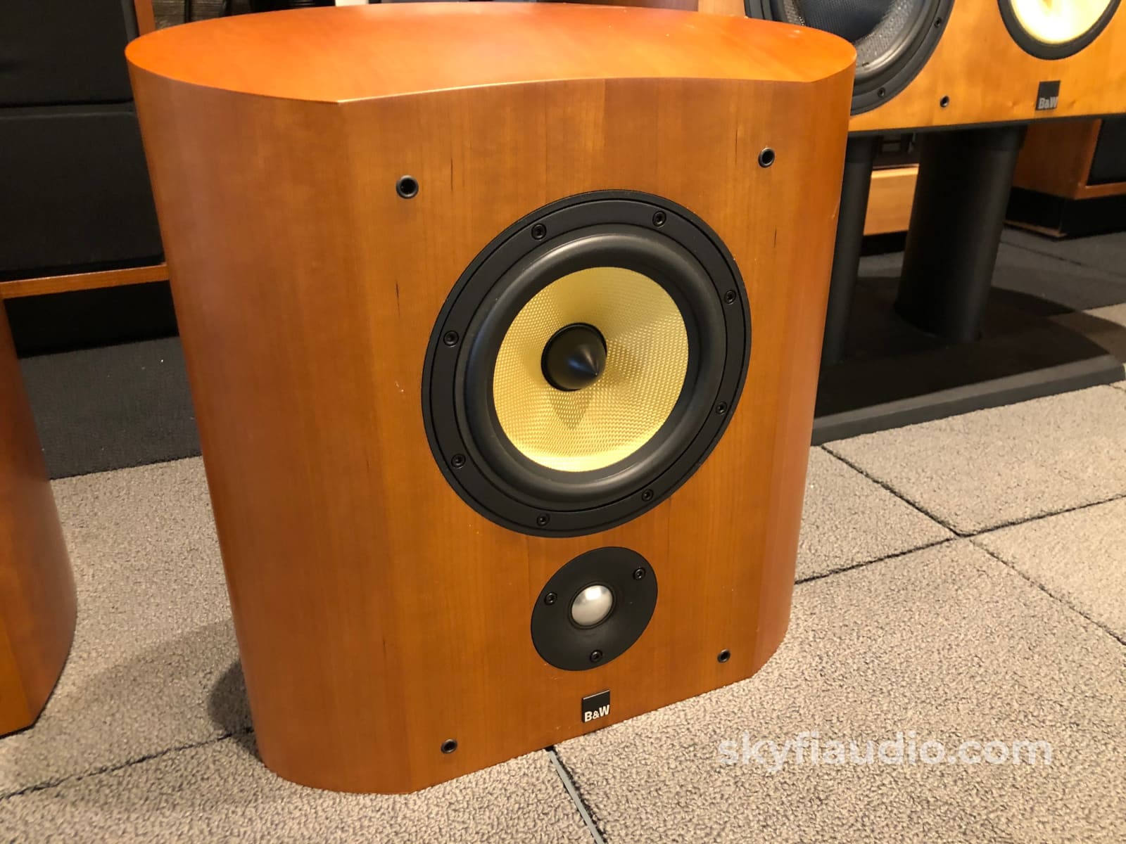 B&W (Bowers & Wilkins) 803D (Diamond) Speaker Theater Package Speakers