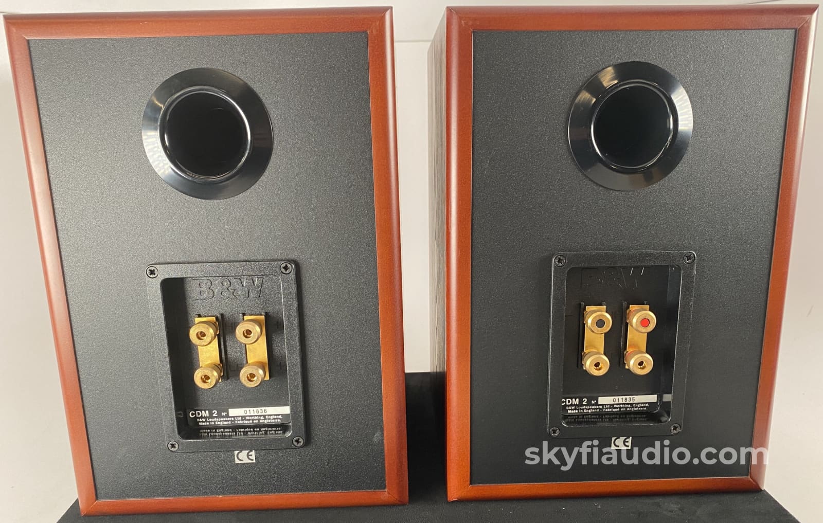 B&W (Bowers & Wilkins) Cdm 2 Bookshelf Speakers - Very Desirable Cherry