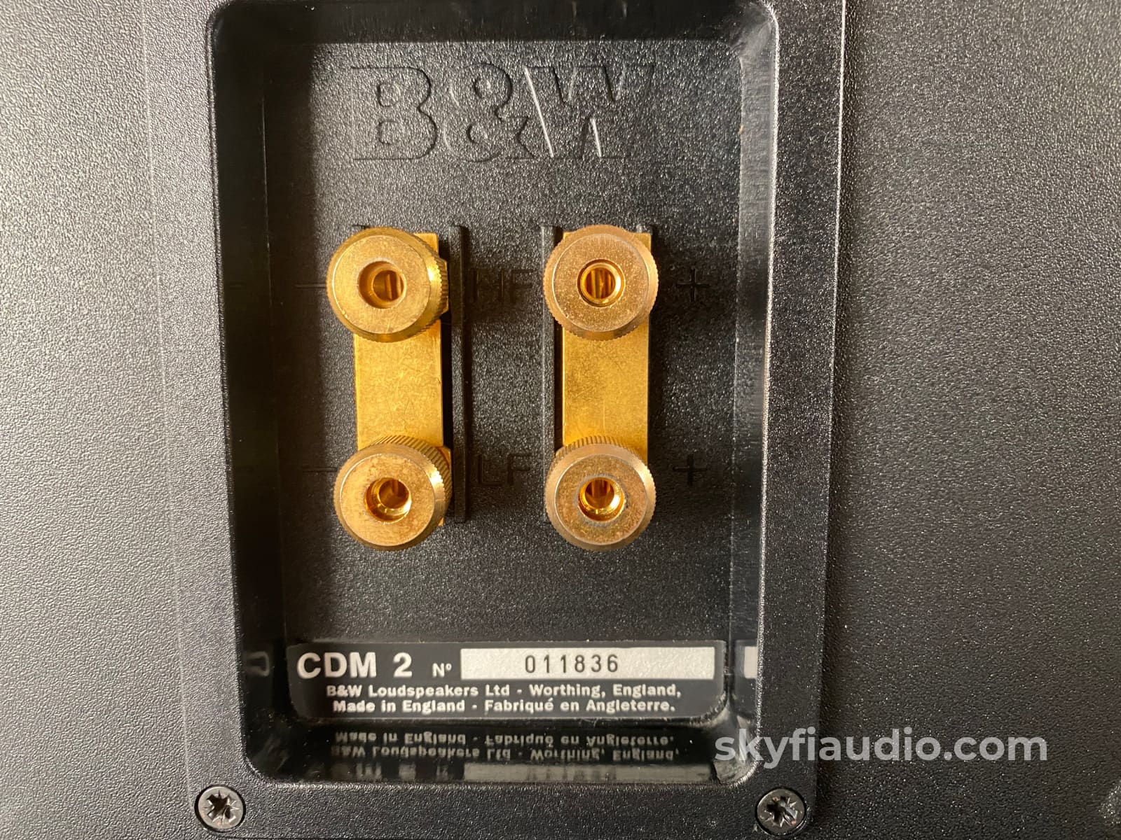 B&W (Bowers & Wilkins) Cdm 2 Bookshelf Speakers - Very Desirable Cherry