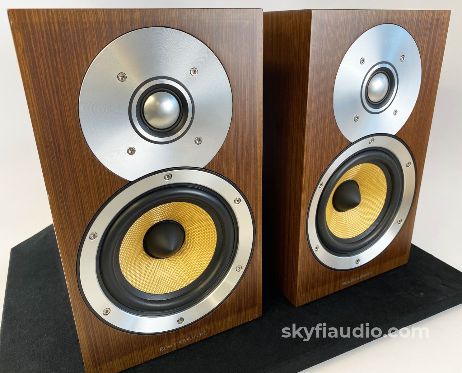 B&W (Bowers & Wilkins) CM1 Bookshelf Speakers - Wood Finish