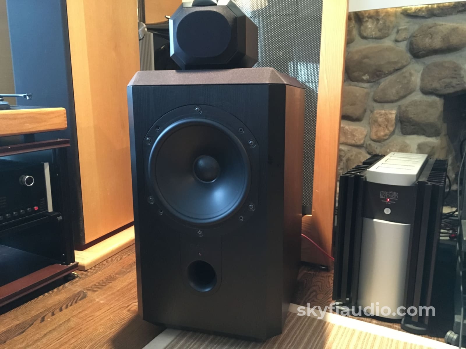 B&W (Bowers & Wilkins) Matrix 801 Series 2 Speakers