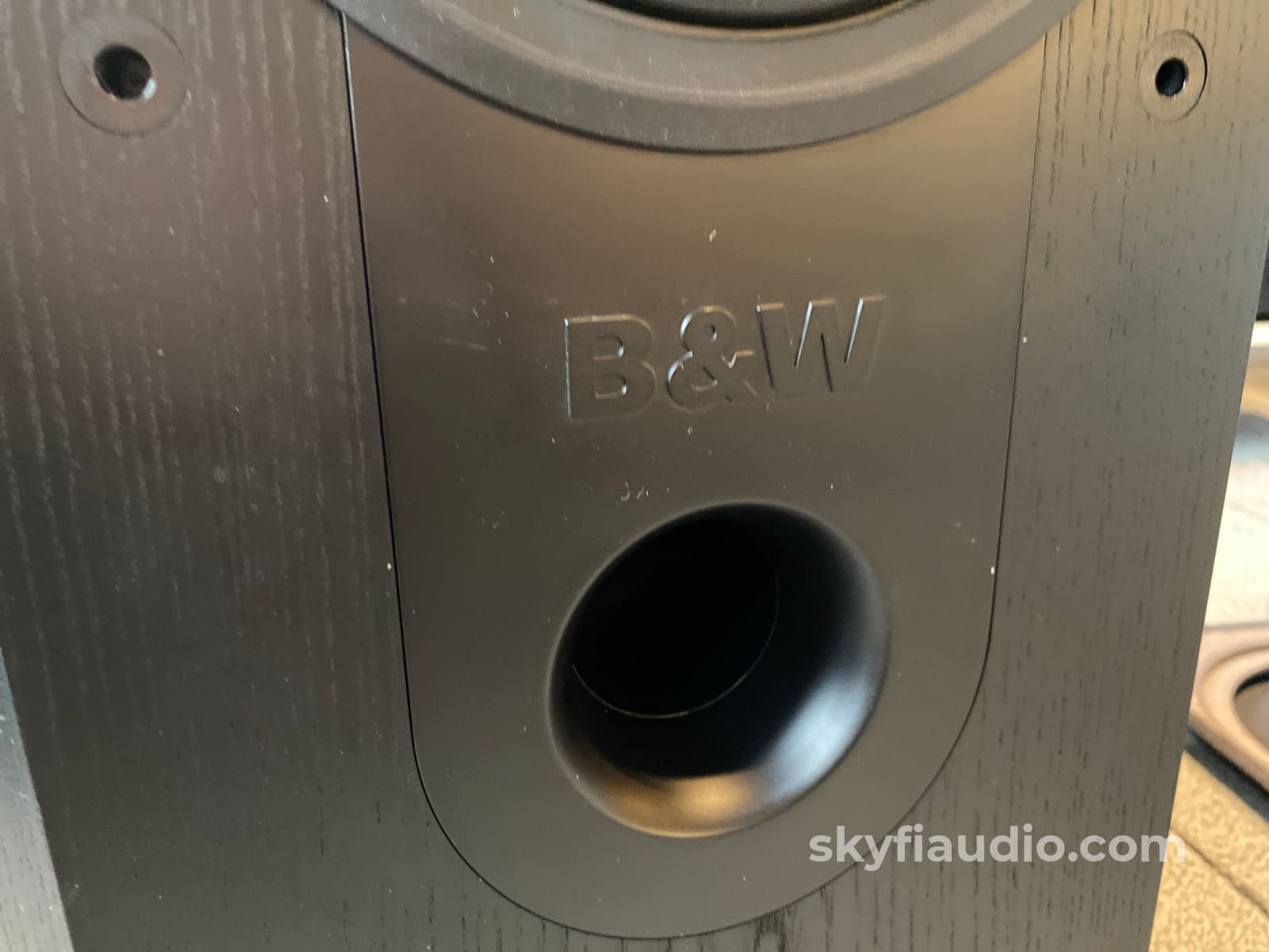 B&W (Bowers & Wilkins) Matrix 802 Series 3 Speakers - Survivor Pair!