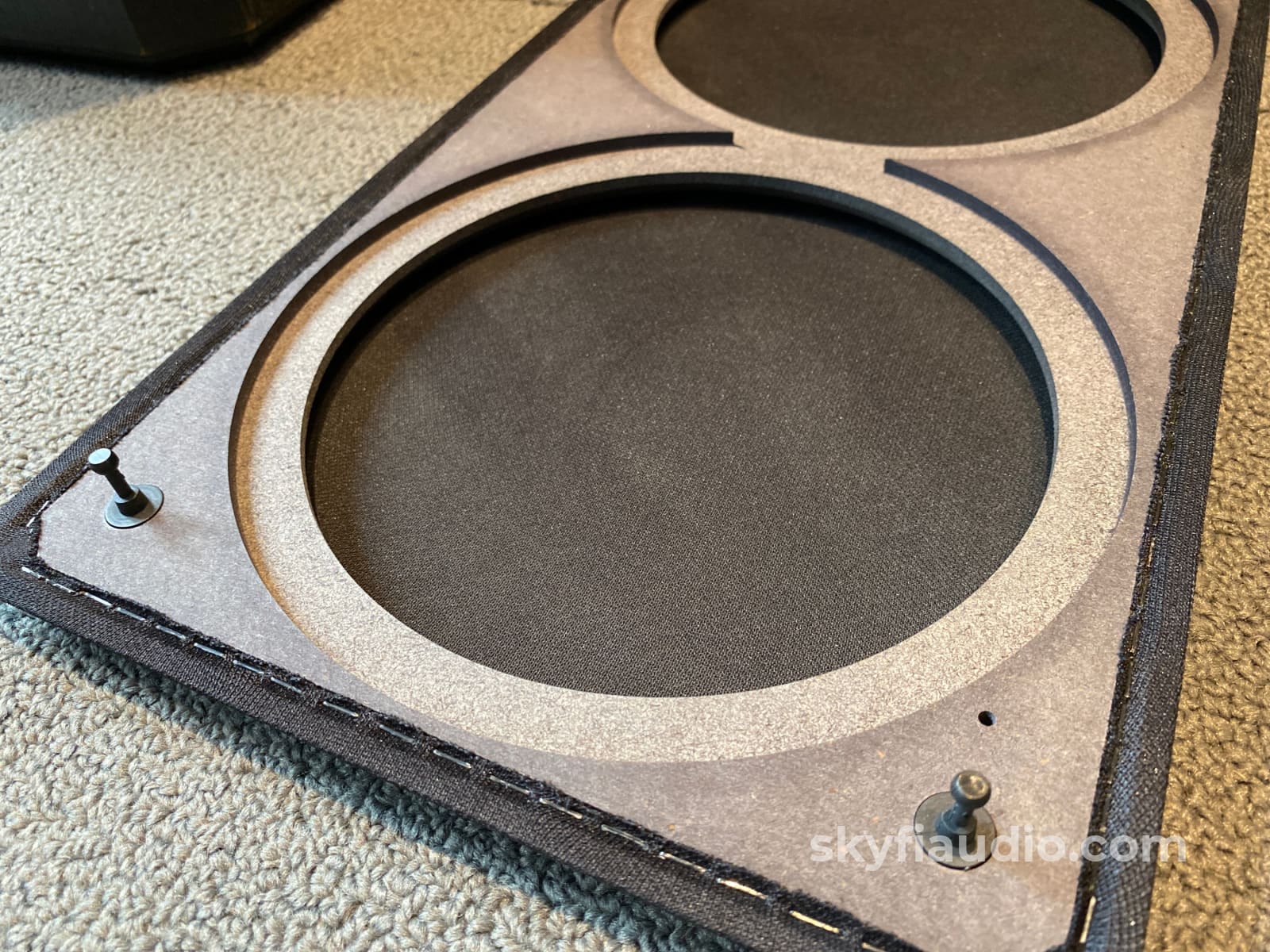 B&W (Bowers & Wilkins) Matrix 802 Series 3 Speakers - Survivor Pair!