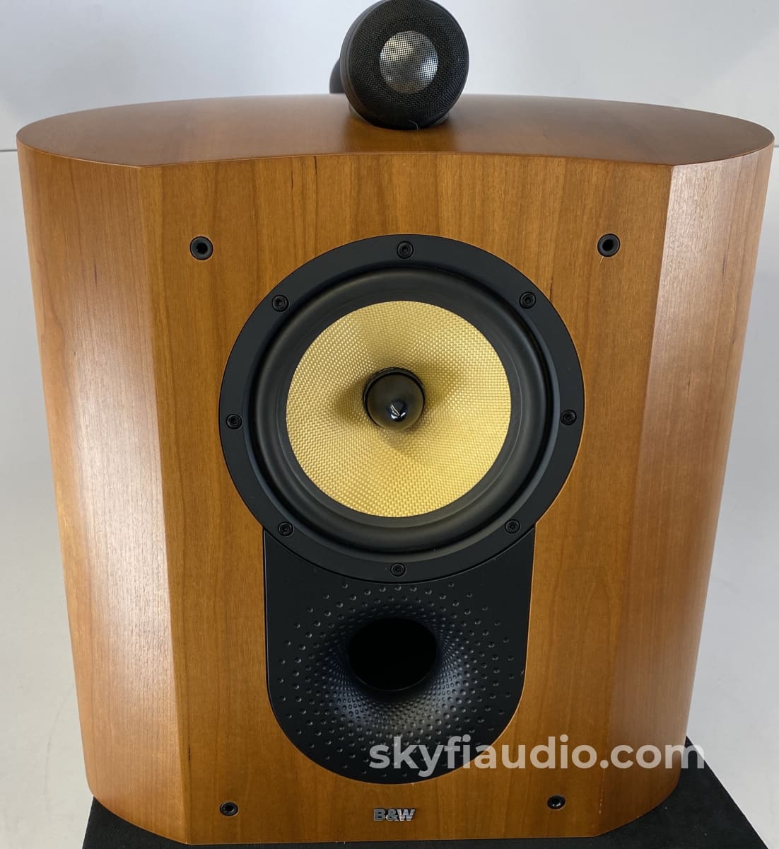 B&W (Bowers & Wilkins) Nautilus Scm1 Home Theater Speakers In Cherry