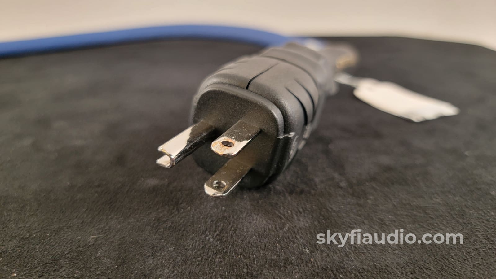 Cardas Clear Cygnus Power Cord - 0.5M Cables