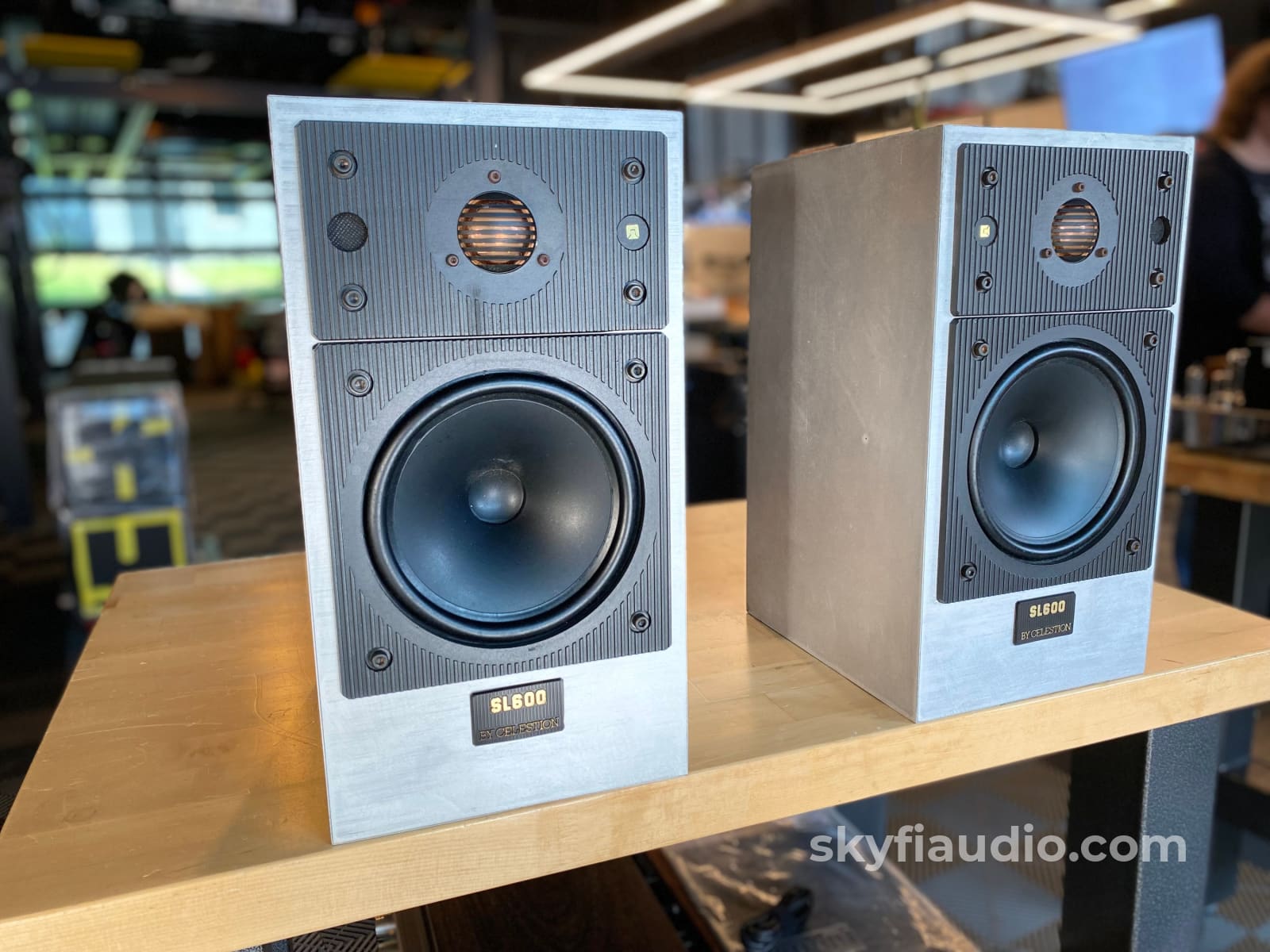 Celestion Sl600 Bookshelf Speakers - Restomod Metallic Finish