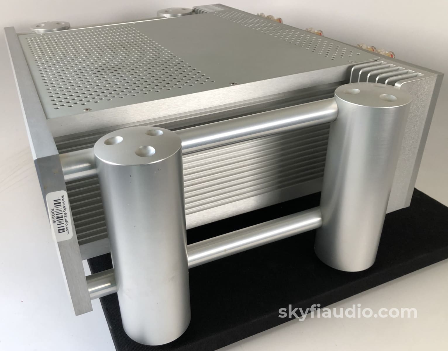 Chord Spm-2400 Multi-Channel Amplifier - 5 X 135W