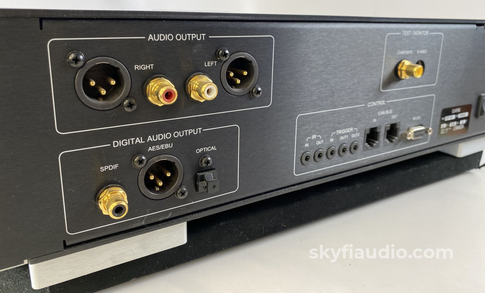 Classe Audio Cdp-102 Cd Player With Remote + Digital