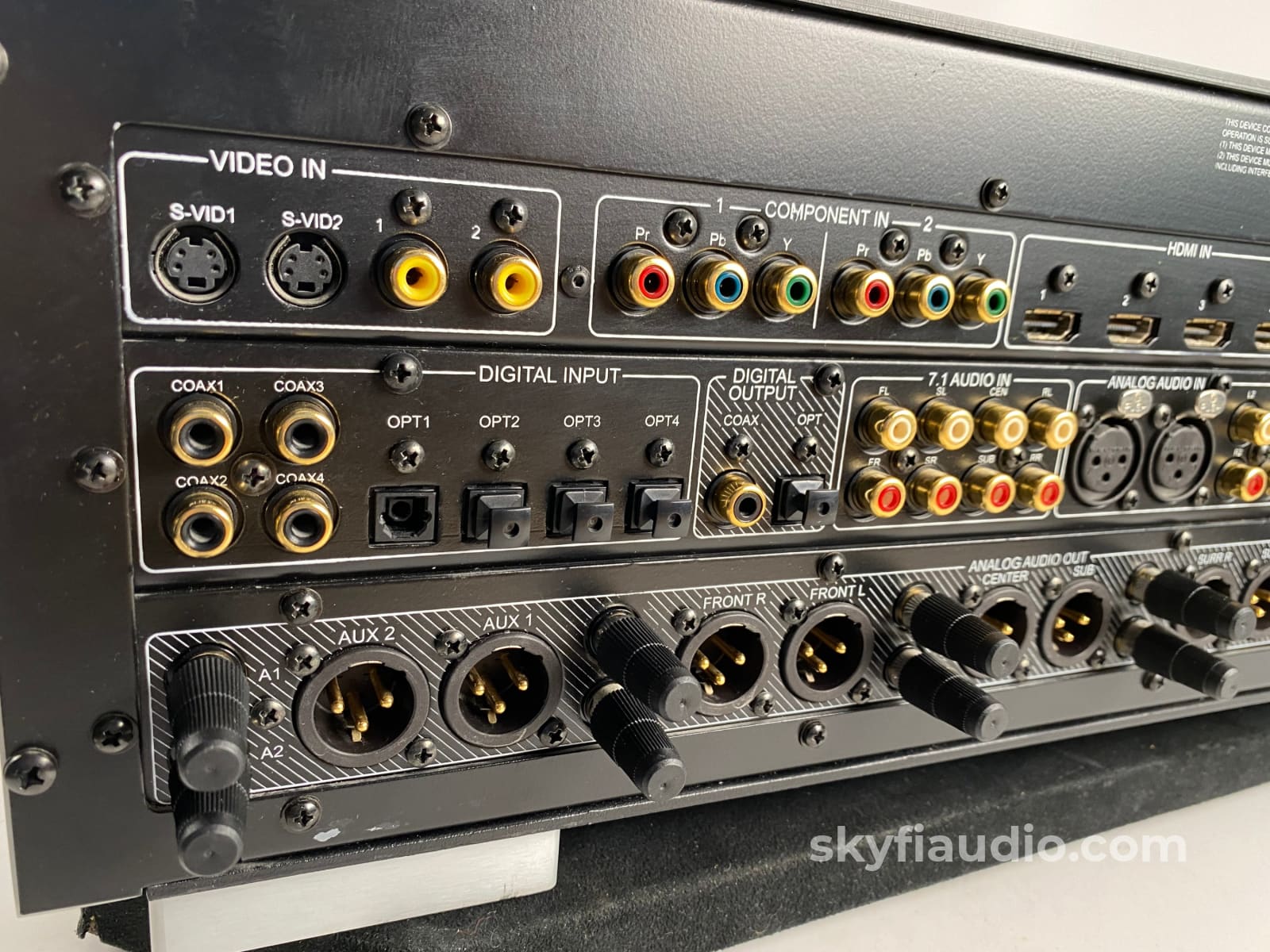 Classe Ssp-800 Flagship Theater Surround Sound Processor - Lossless Dolby Truehd Dts-Hd Master Audio