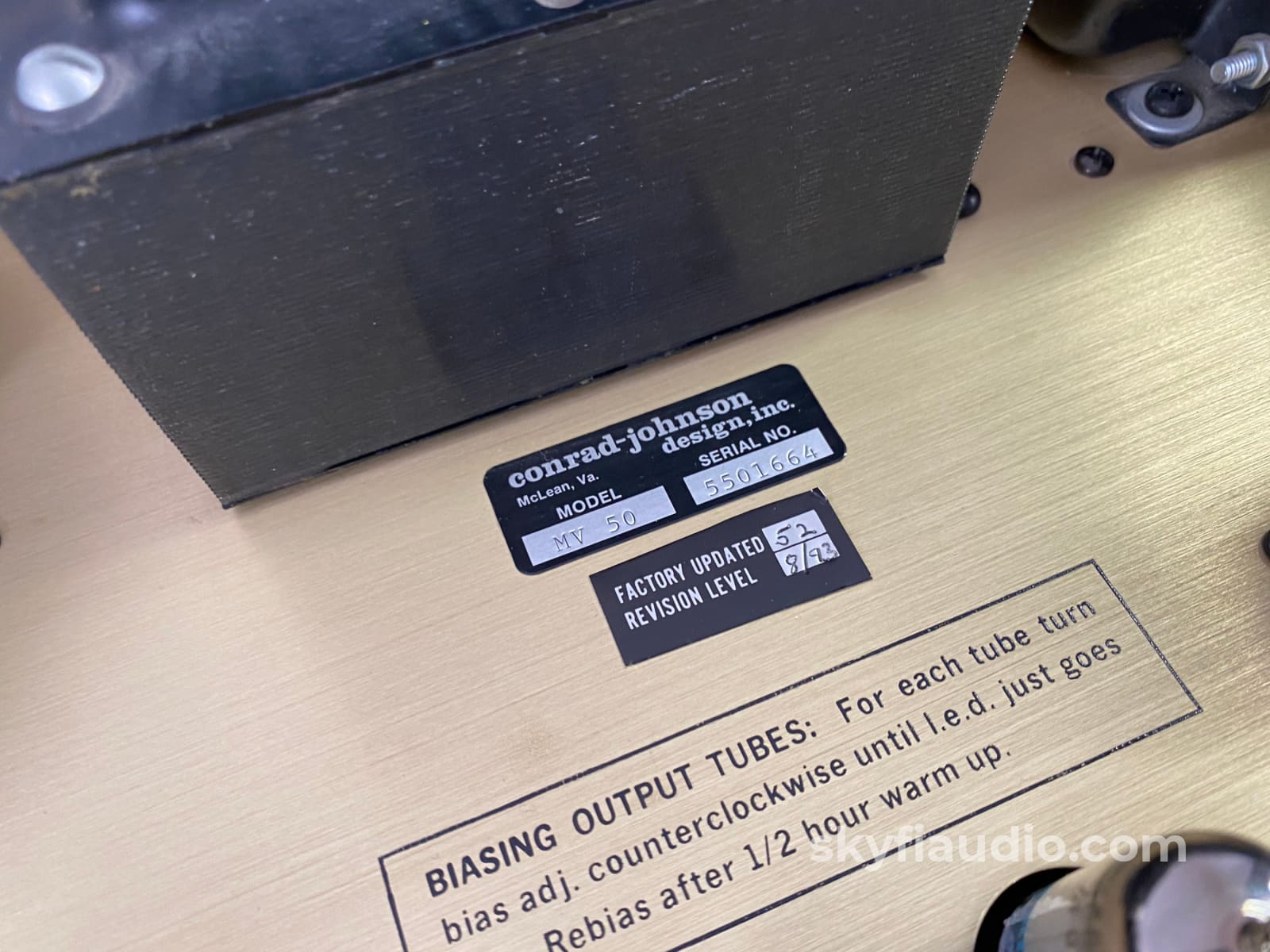 Conrad Johnson Mv52 Tube Amplifier - Factory Upgraded