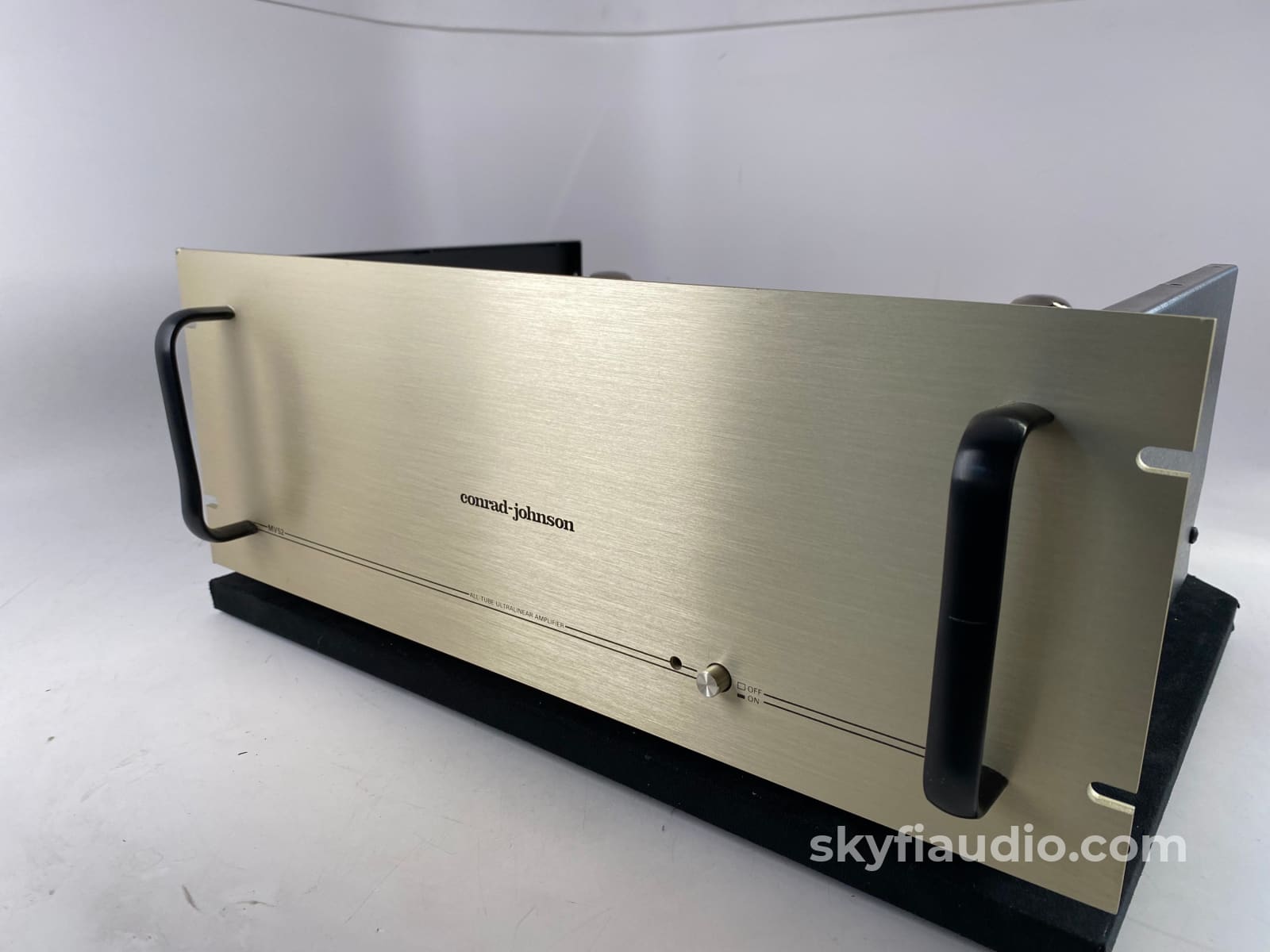 Conrad Johnson Mv52 Tube Amplifier - Factory Upgraded