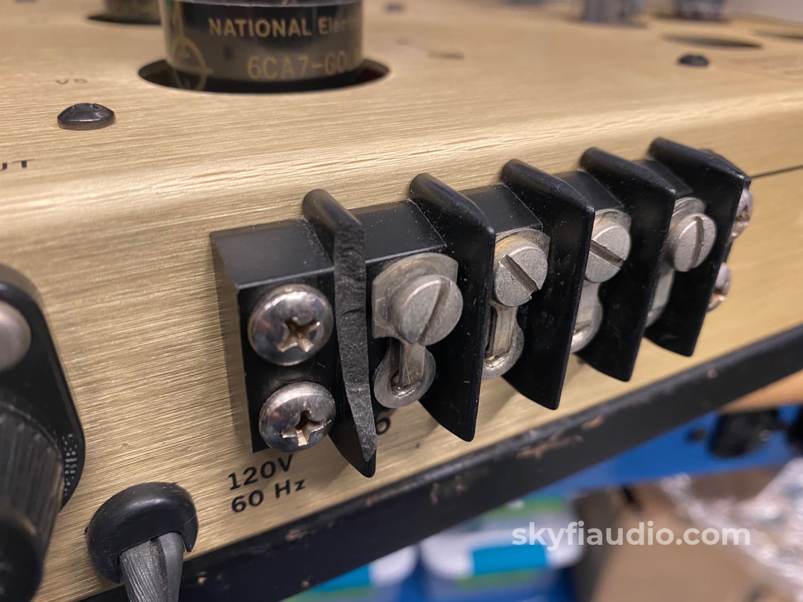 Conrad Johnson Mv52 Tube Amplifier - Factory Upgraded