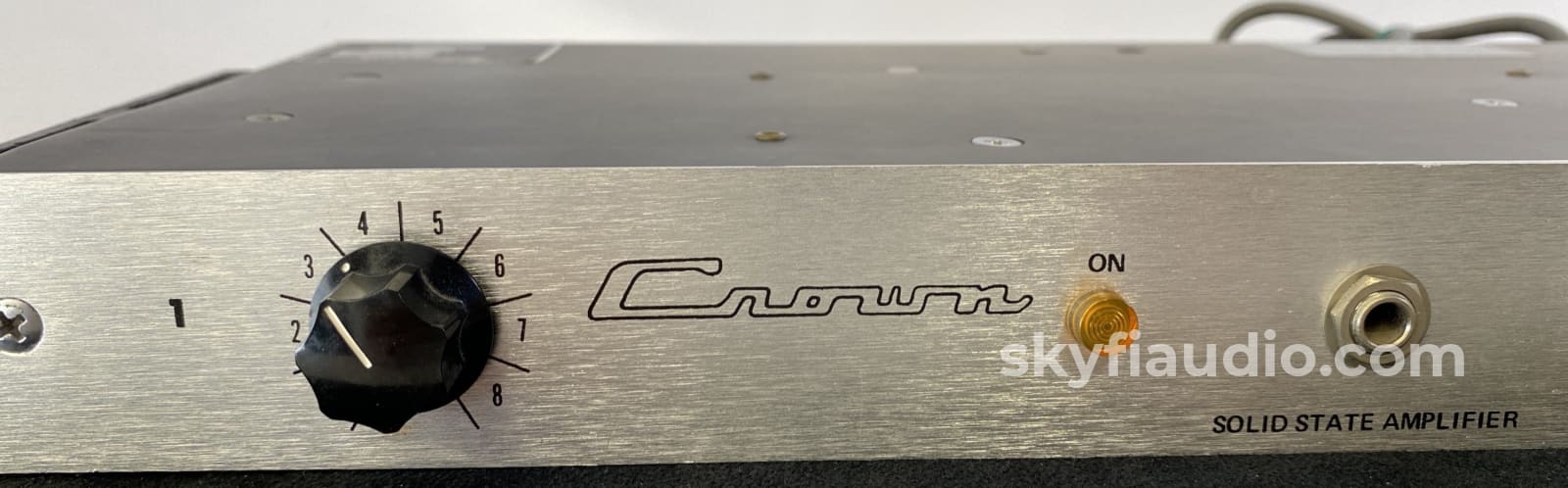 Crown D-40 Vintage Dual Channel Studio Amplifier