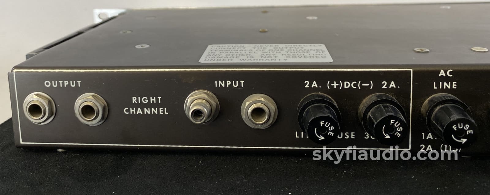 Crown D-40 Vintage Dual Channel Studio Amplifier