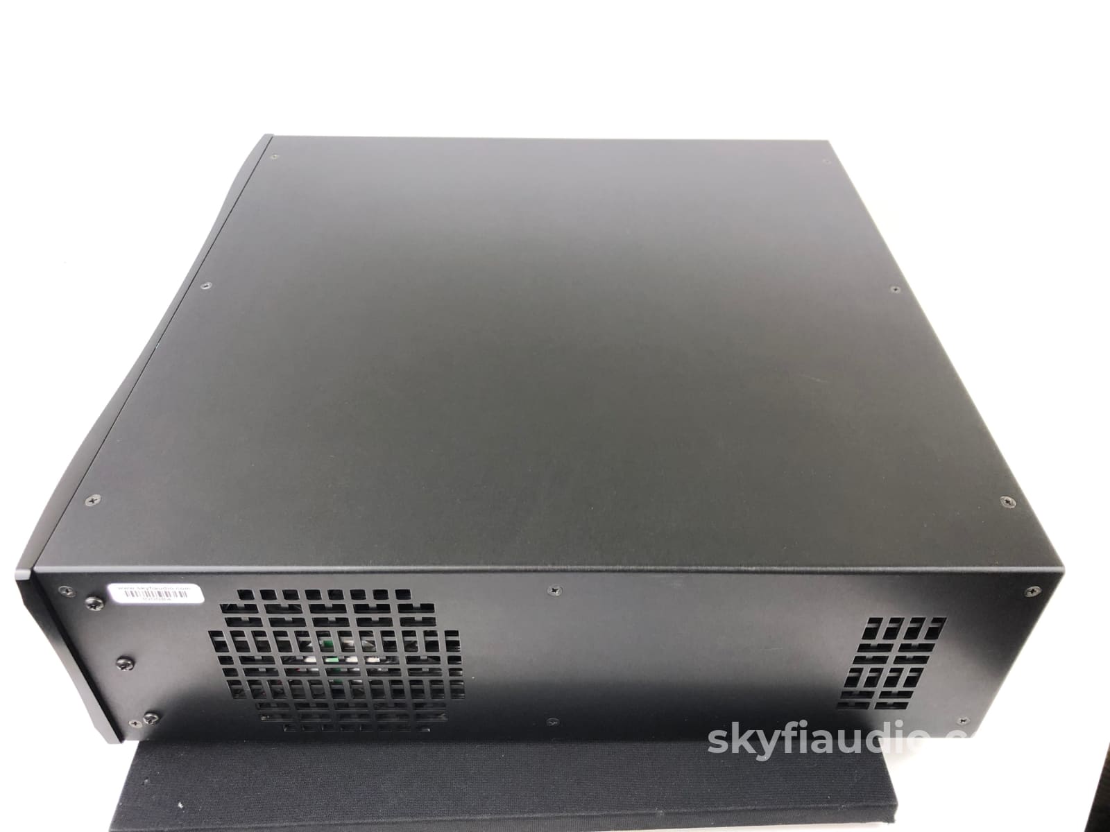 Datasat Digital Rs20I Flagship Theater Processor Preamplifier