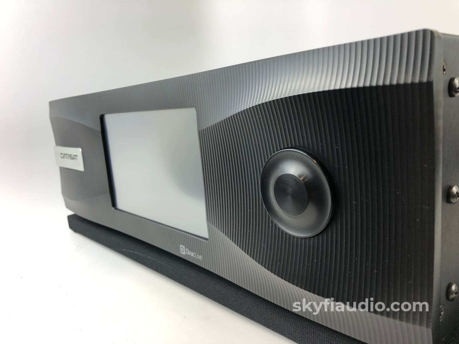 Datasat Digital Rs20I Flagship Theater Processor Preamplifier